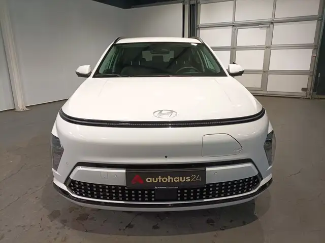 Hyundai Kona view 2