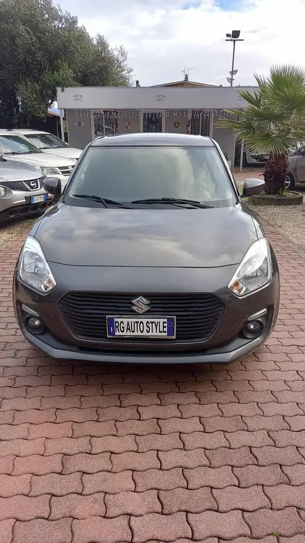 Suzuki Swift 1.2 Hybrid Grau - 2