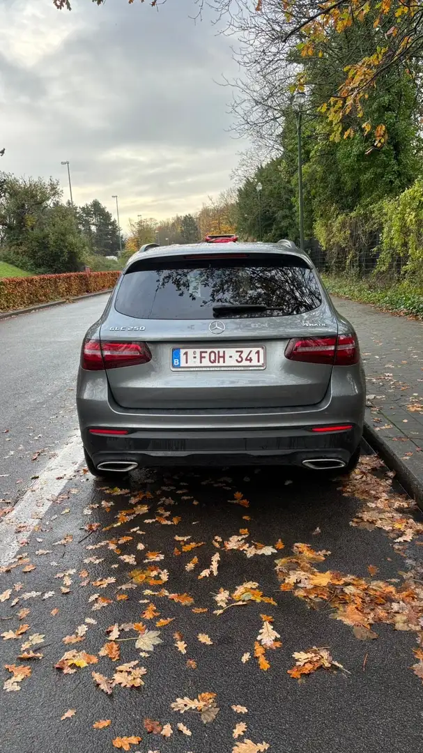 Mercedes-Benz GLC 250 4Matic 9G-TRONIC AMG Line - 2