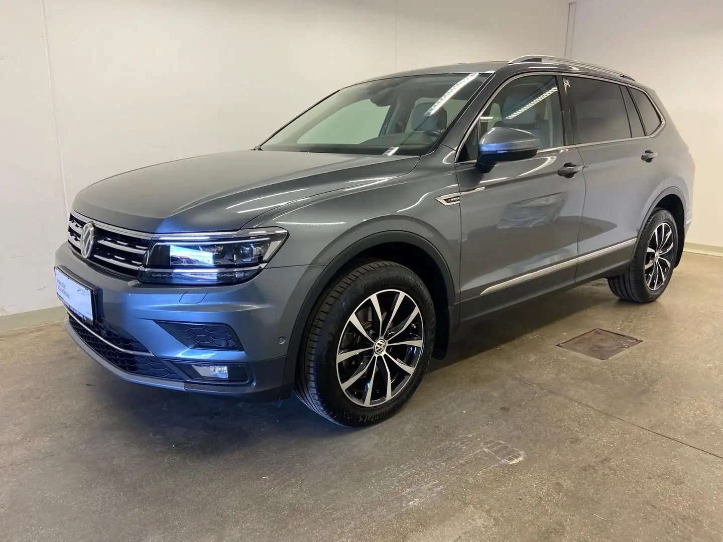 Volkswagen Tiguan VW Tiguan Alls. HL TDI 4MOTION DSG 5-Sitzer Grau - 1