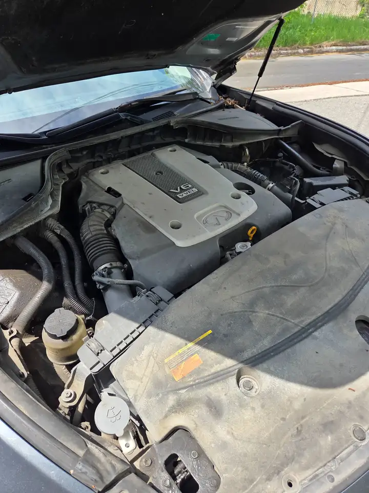 Infiniti M снимка Infiniti M
