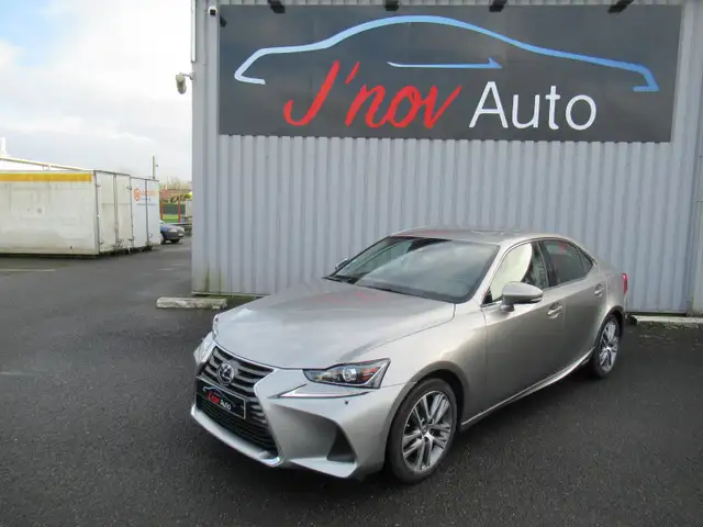 Lexus IS 300 300H PACK BUSINESS MY20