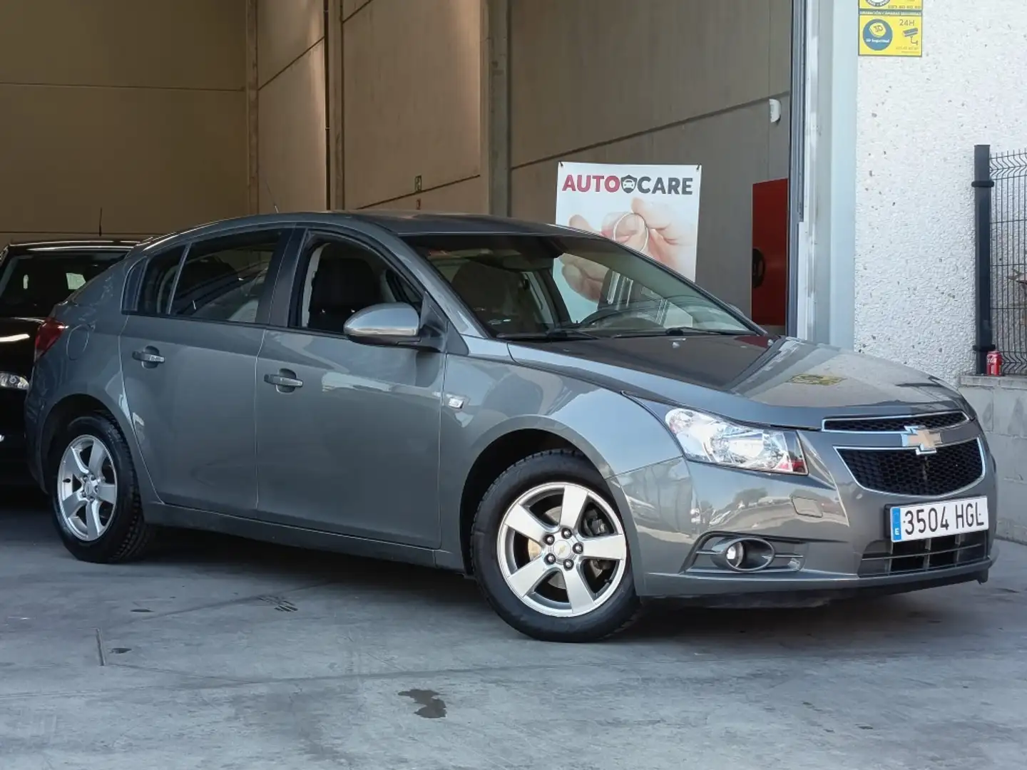 Chevrolet Cruze 1.6 16v LT+ Clima Gris - 2