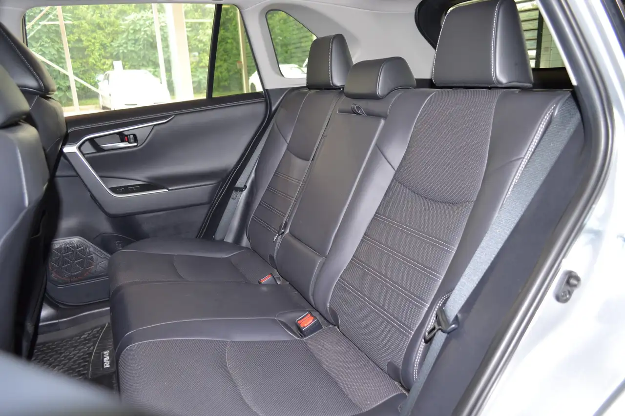 Toyota RAV 4 photo Toyota RAV 4
