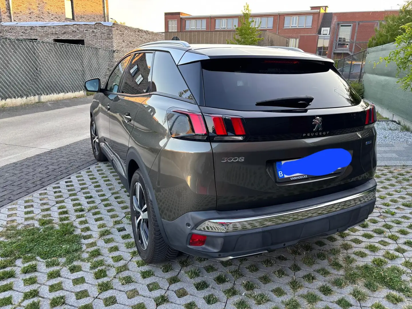 Peugeot 3008 PureTech 130 Stop & Start EAT6 Allure - 2