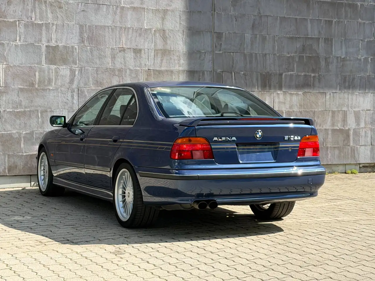 Alpina B10 3.3, foto 3