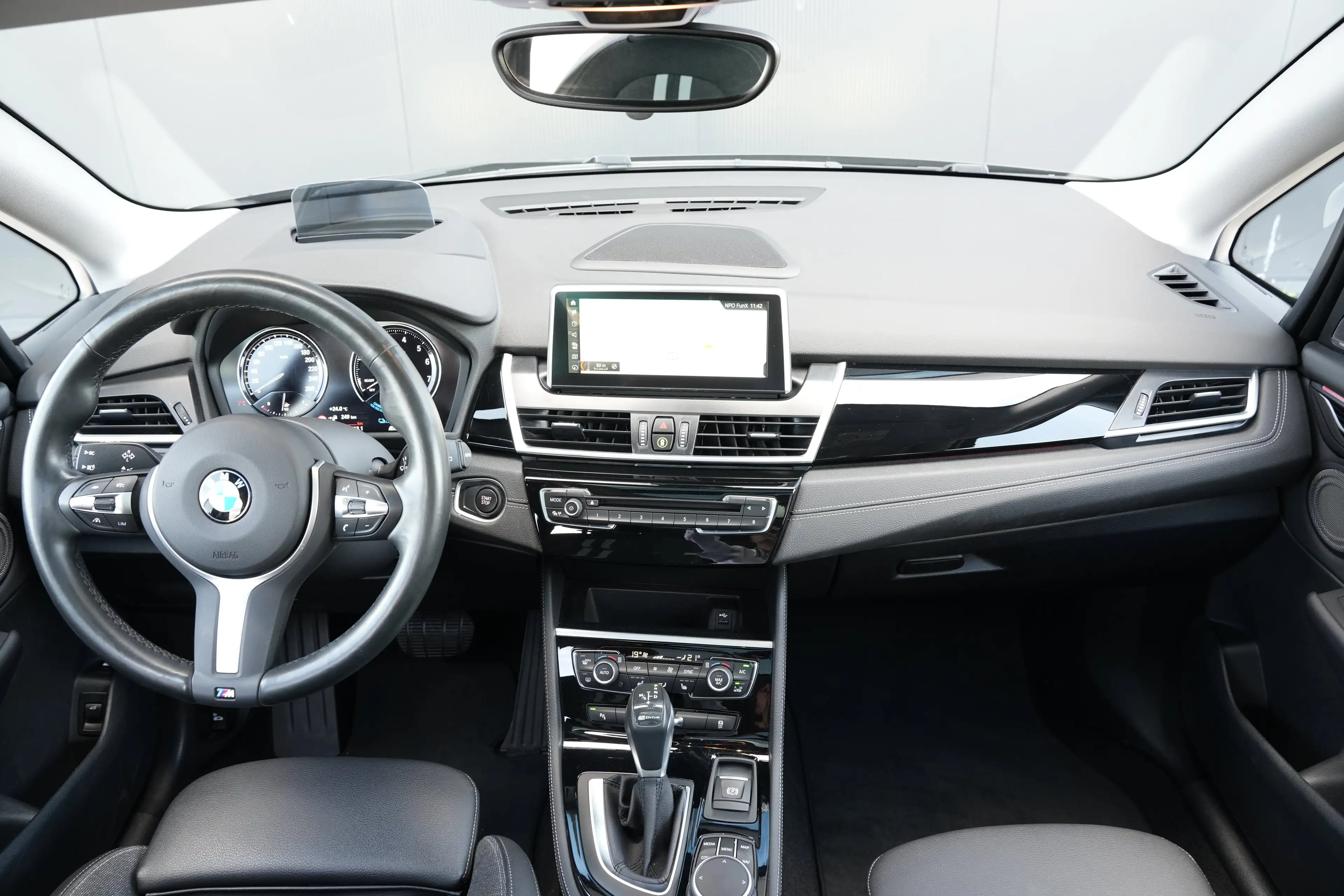 BMW 225 2-serie Active Tourer 225xe iPerformance High Exec — photo 6