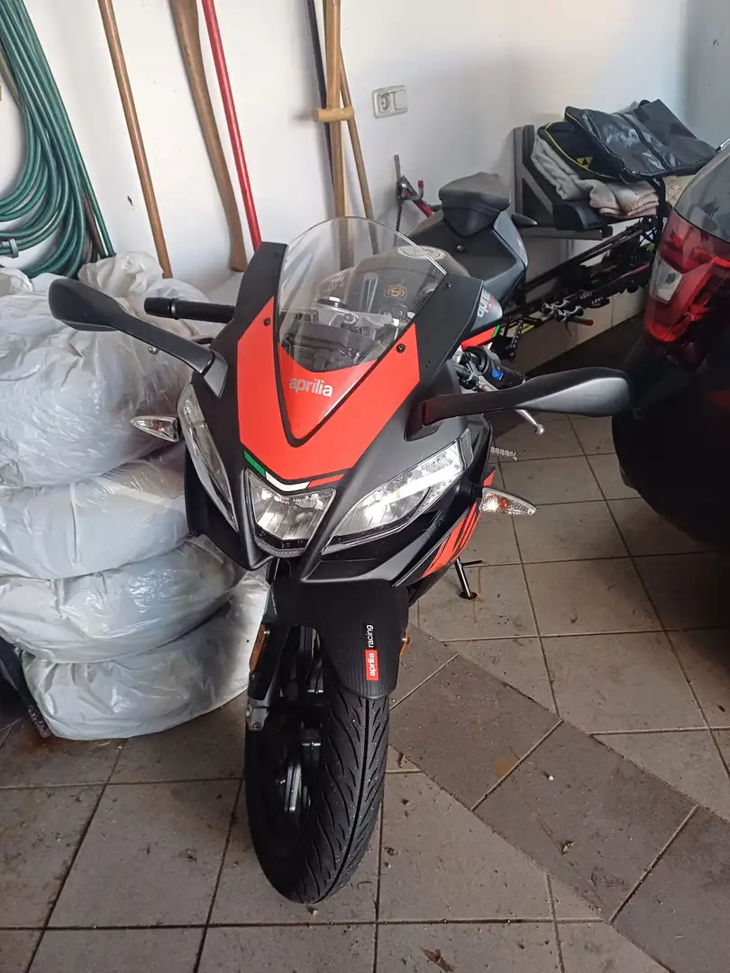 Aprilia RS 125 Schwarz - 2