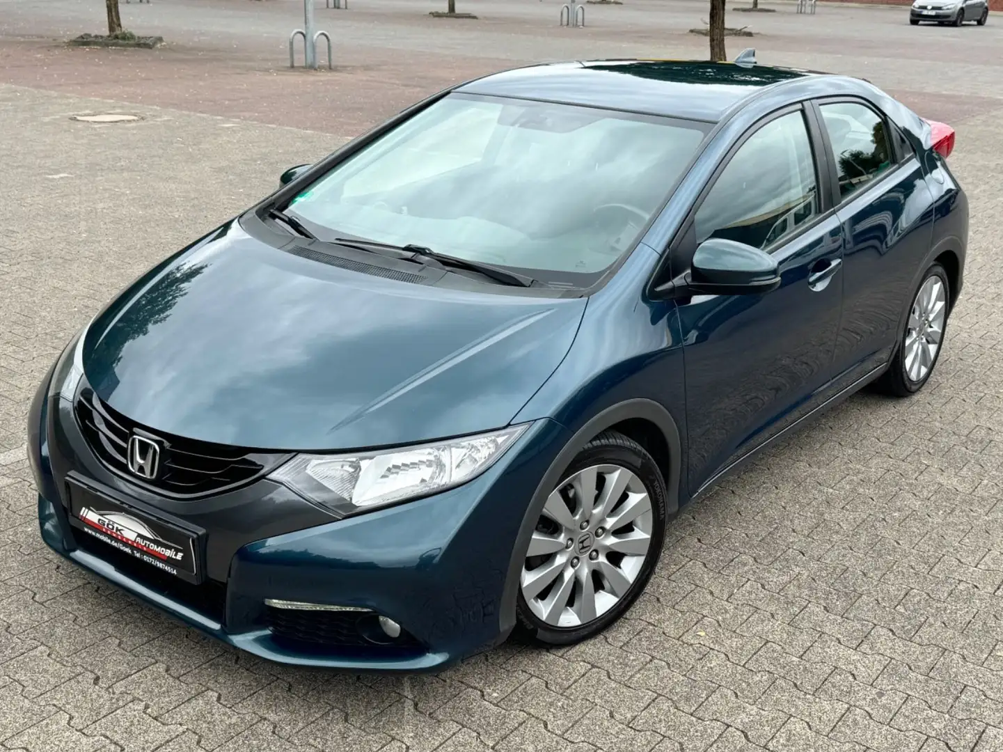 Honda Civic CIVIC LIM. 1.8 i-VTI SPORT *KAMERA*TEMPOMAT*LED Grün - 1