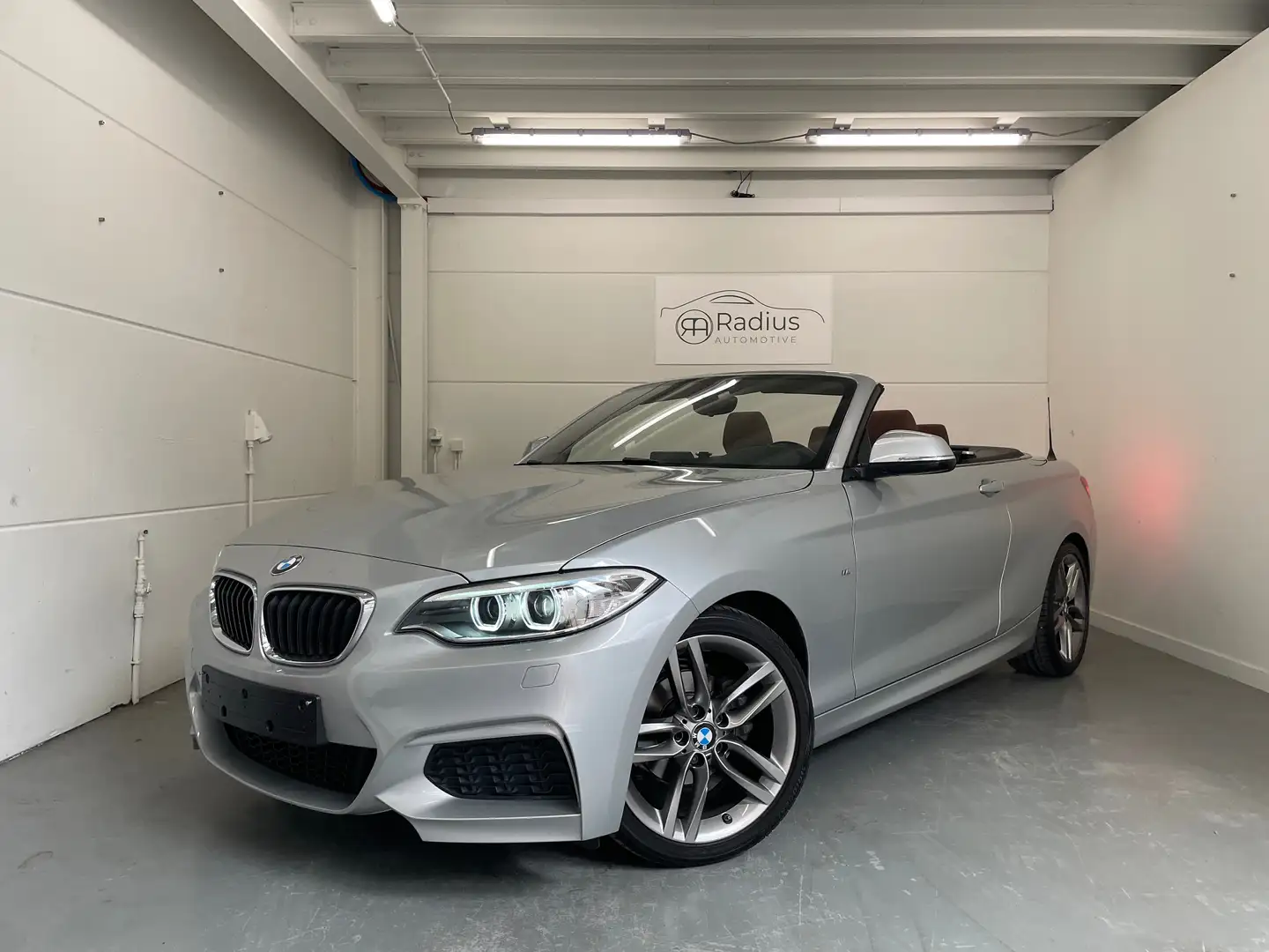 BMW 218 218i Cabrio Aut. M Sport Zilver - 1