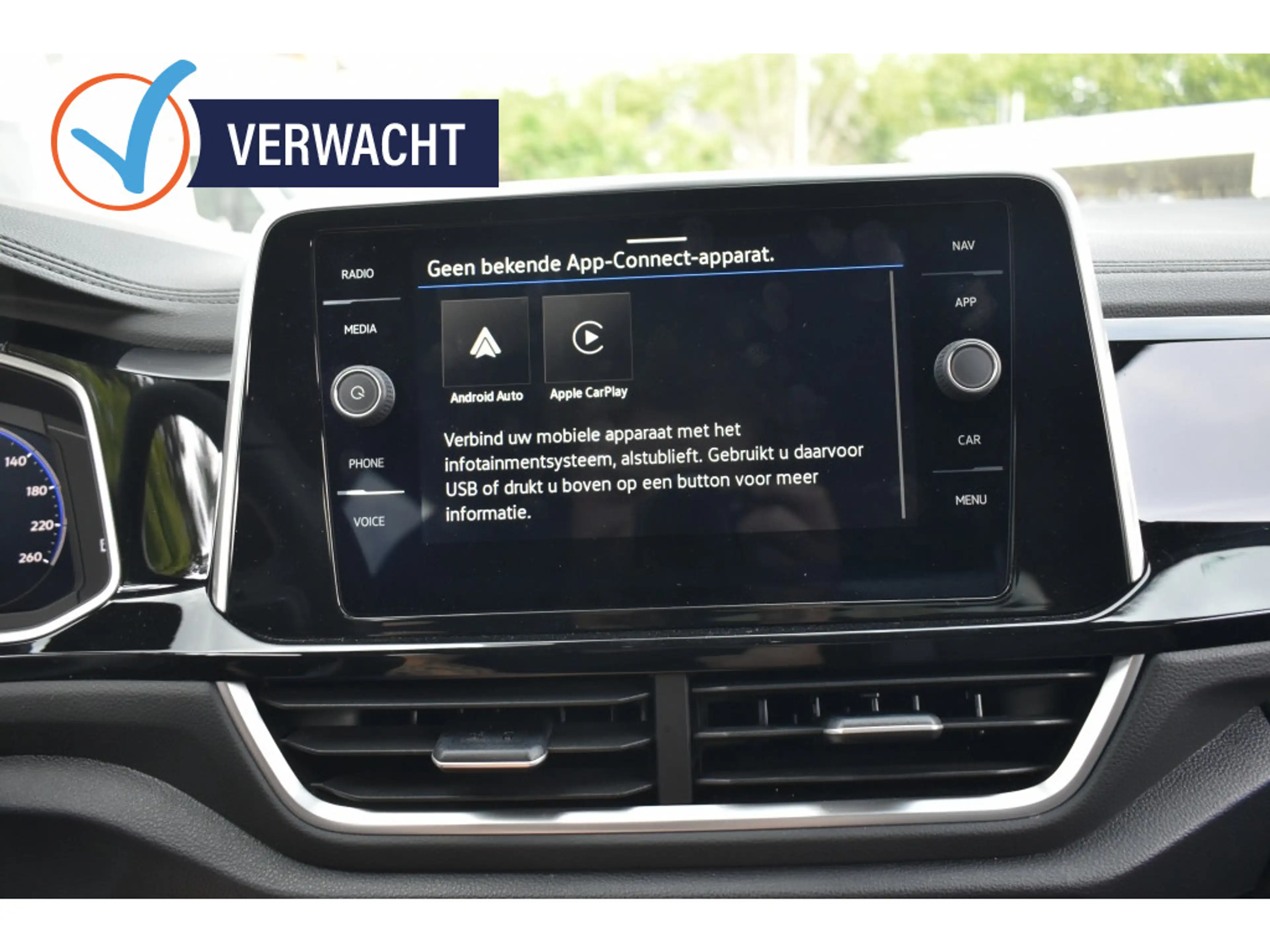 Volkswagen T-Roc R-Line camera/clima/el a klep/stoelverw — photo 33