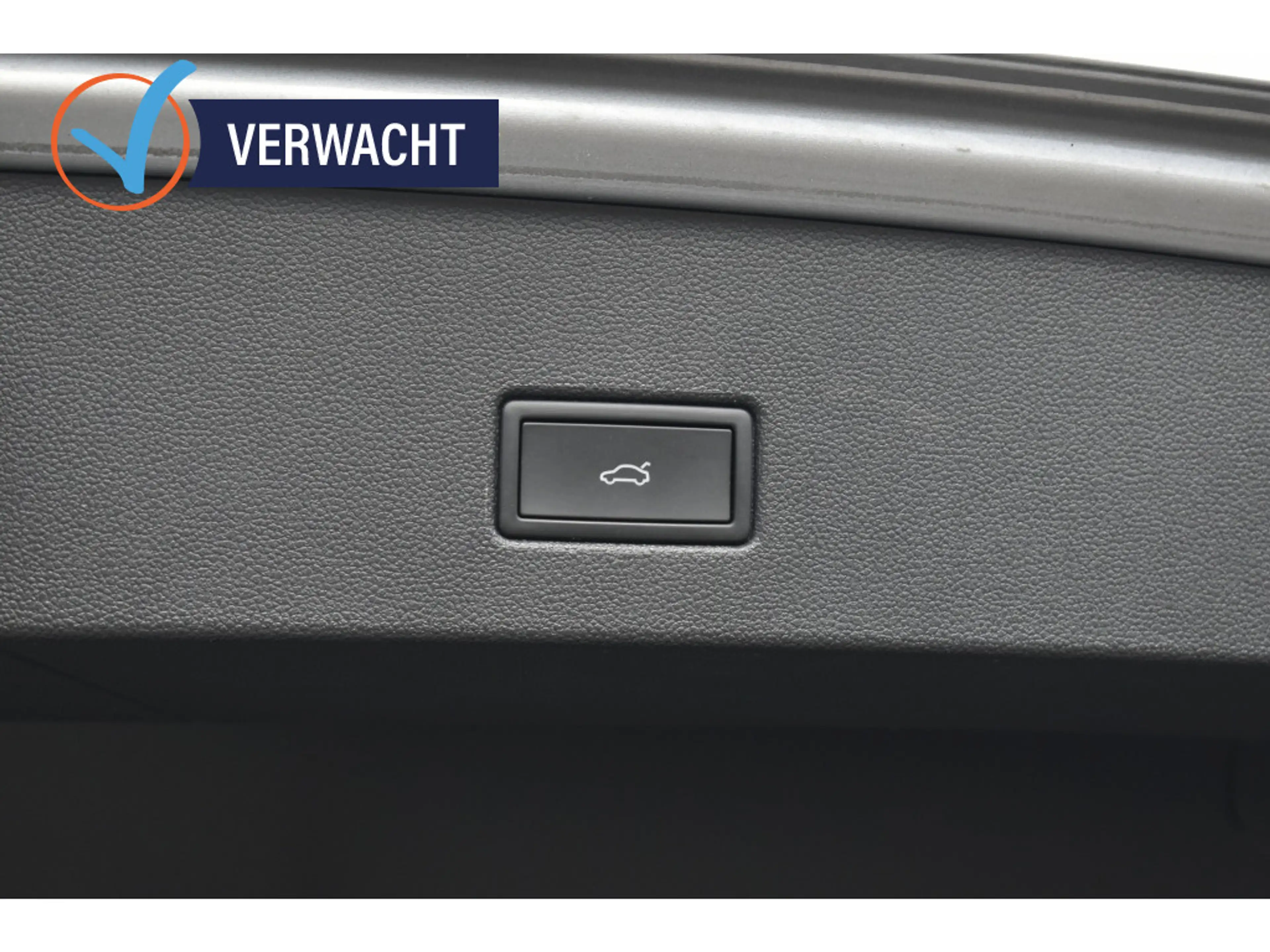 Volkswagen T-Roc R-Line camera/clima/el a klep/stoelverw — photo 17