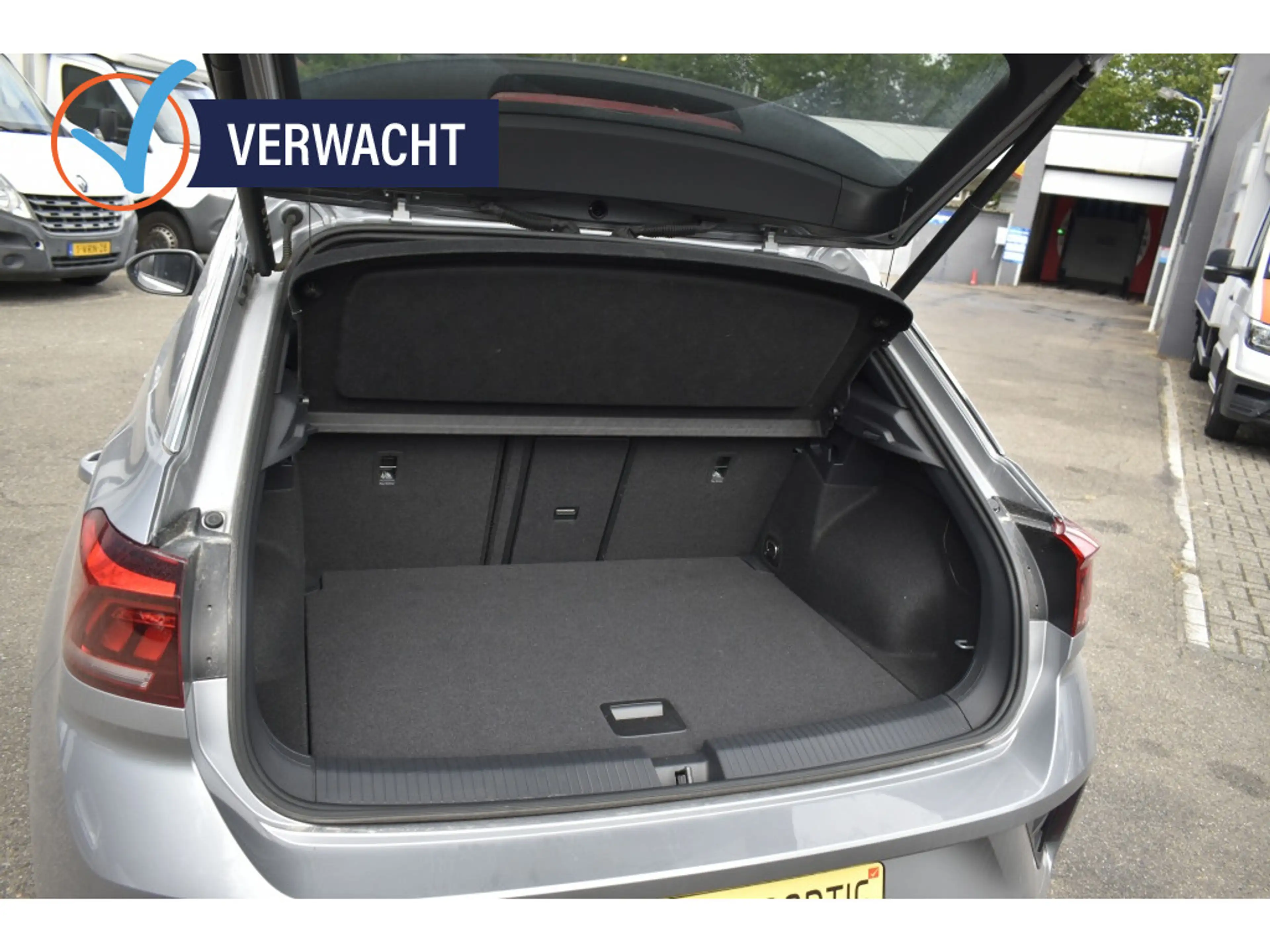 Volkswagen T-Roc R-Line camera/clima/el a klep/stoelverw — photo 15