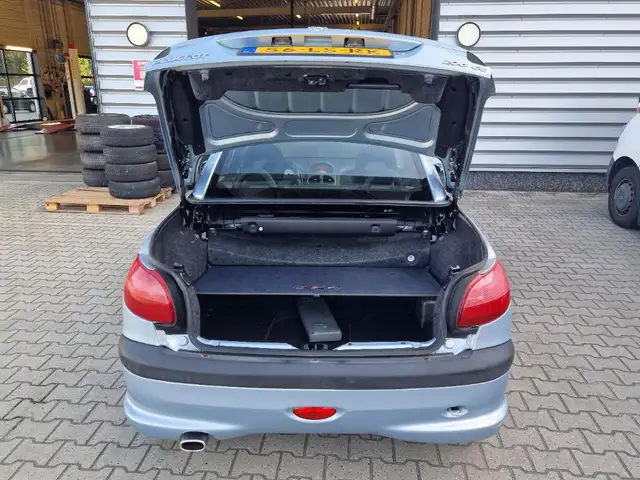 Peugeot 206 CC view 7