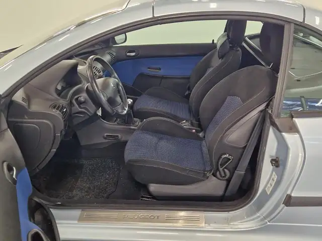 Peugeot 206 view 16