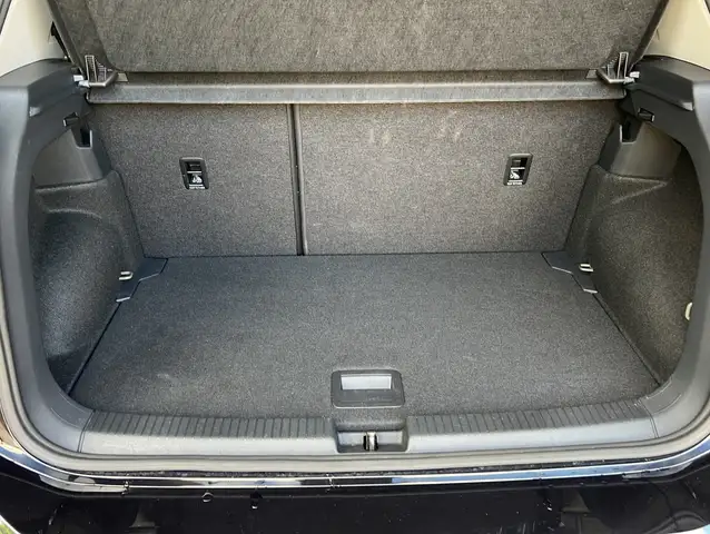 Volkswagen T-Cross view 12