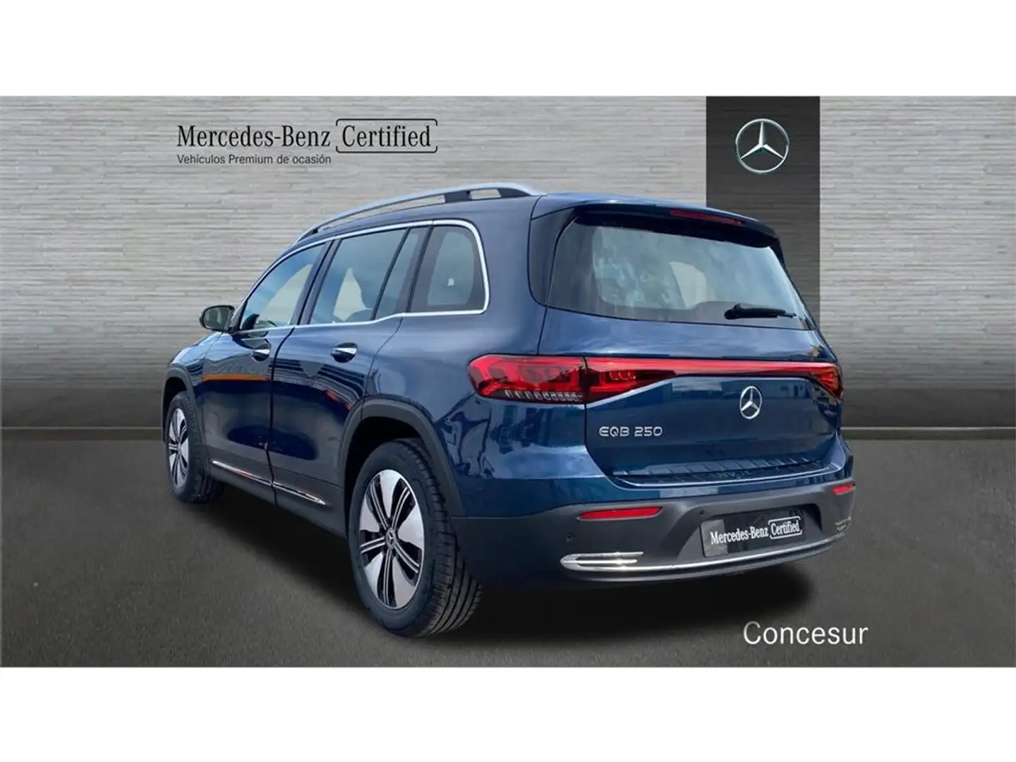 Mercedes-Benz EQB 250 Azul - 2