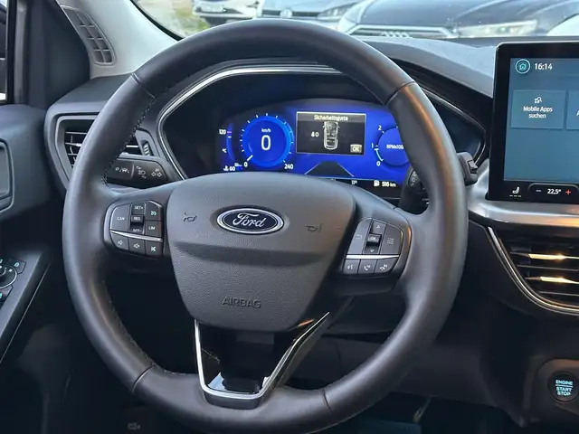 Ford Focus view 13