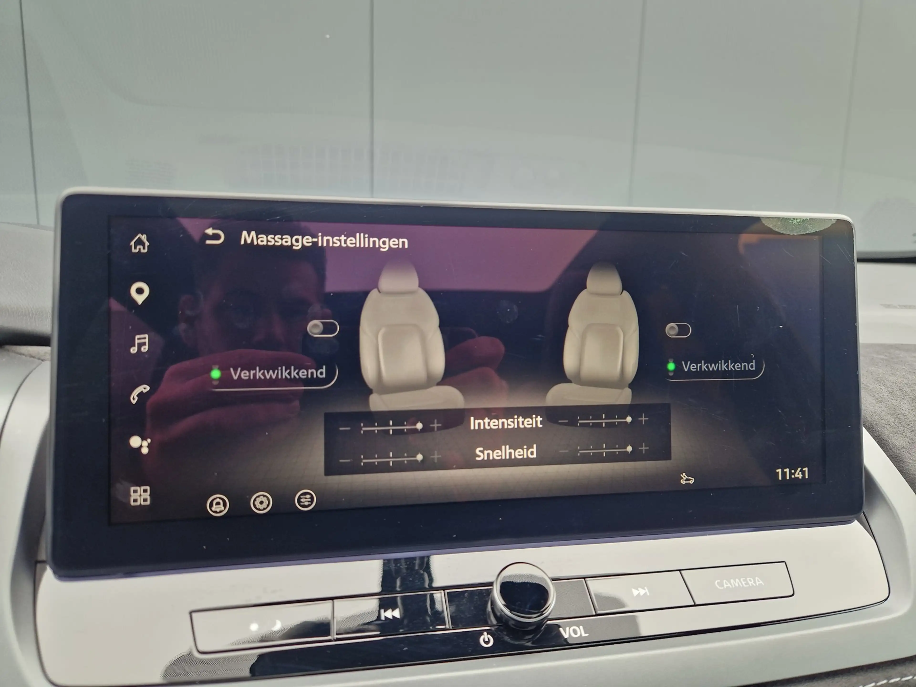Nissan Qashqai 1.3 MHEV Xtronic Tekna Plus — photo 28