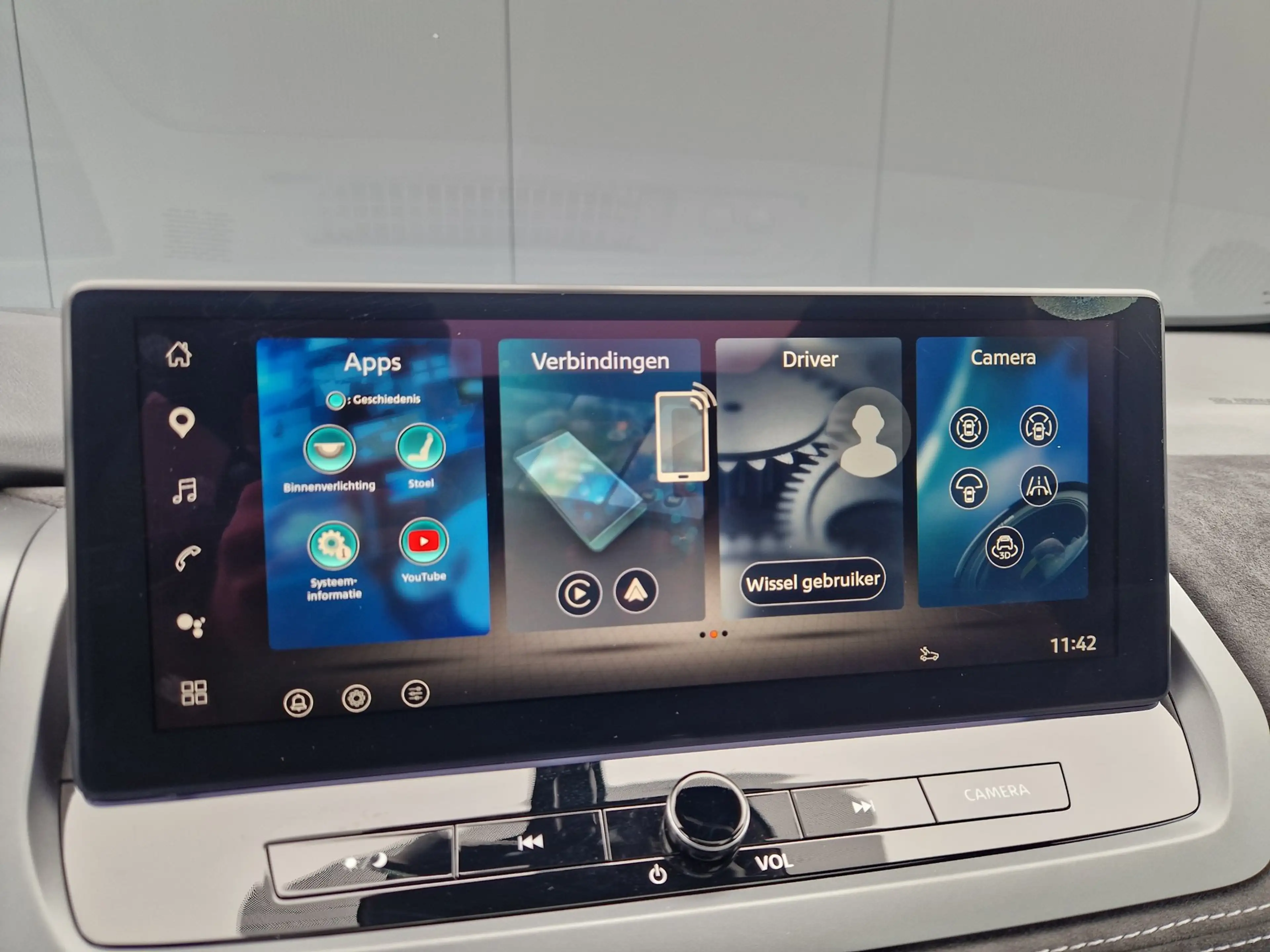 Nissan Qashqai 1.3 MHEV Xtronic Tekna Plus — photo 30