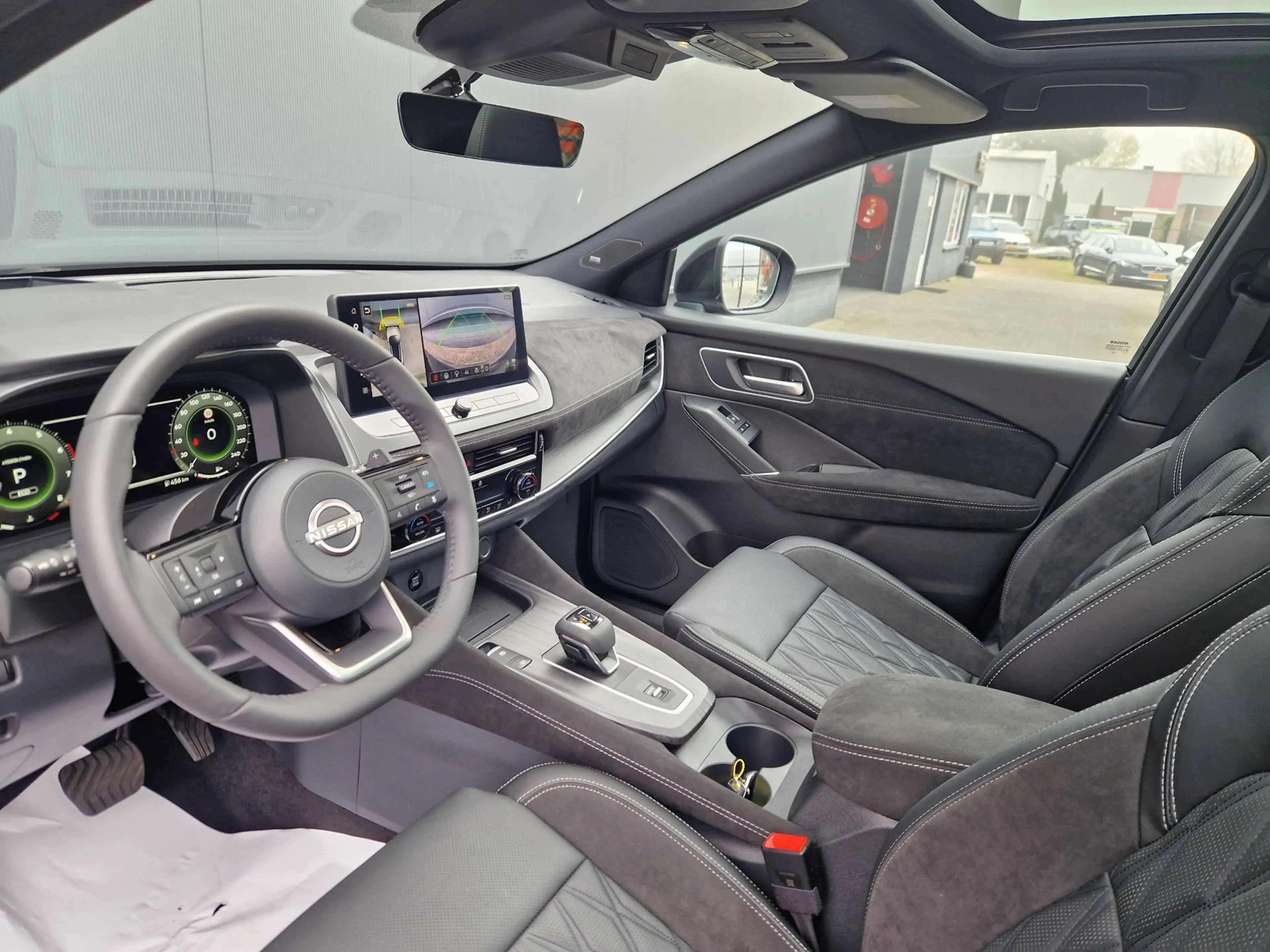 Nissan Qashqai 1.3 MHEV Xtronic Tekna Plus — photo 8