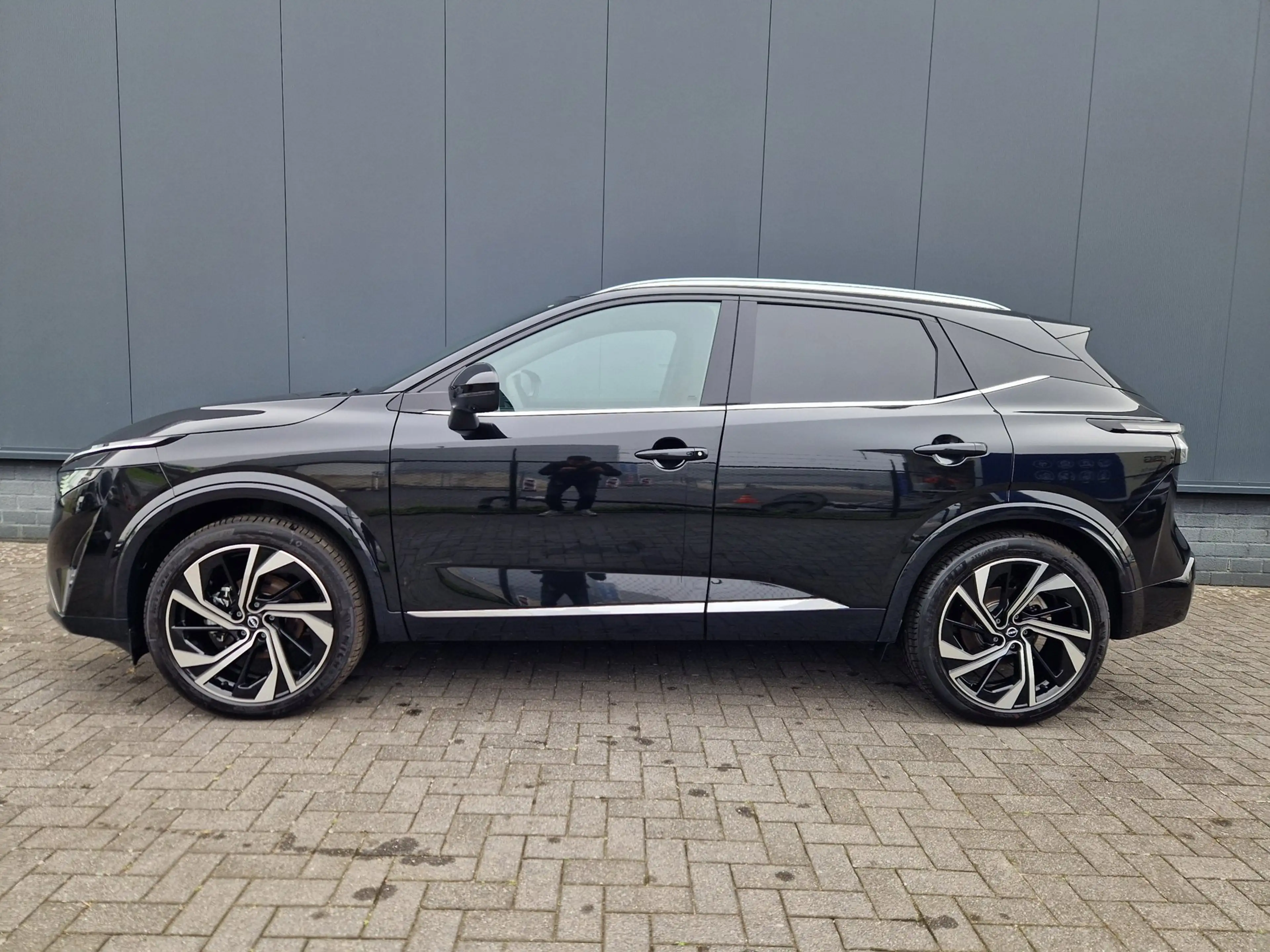 Nissan Qashqai 1.3 MHEV Xtronic Tekna Plus — photo 2
