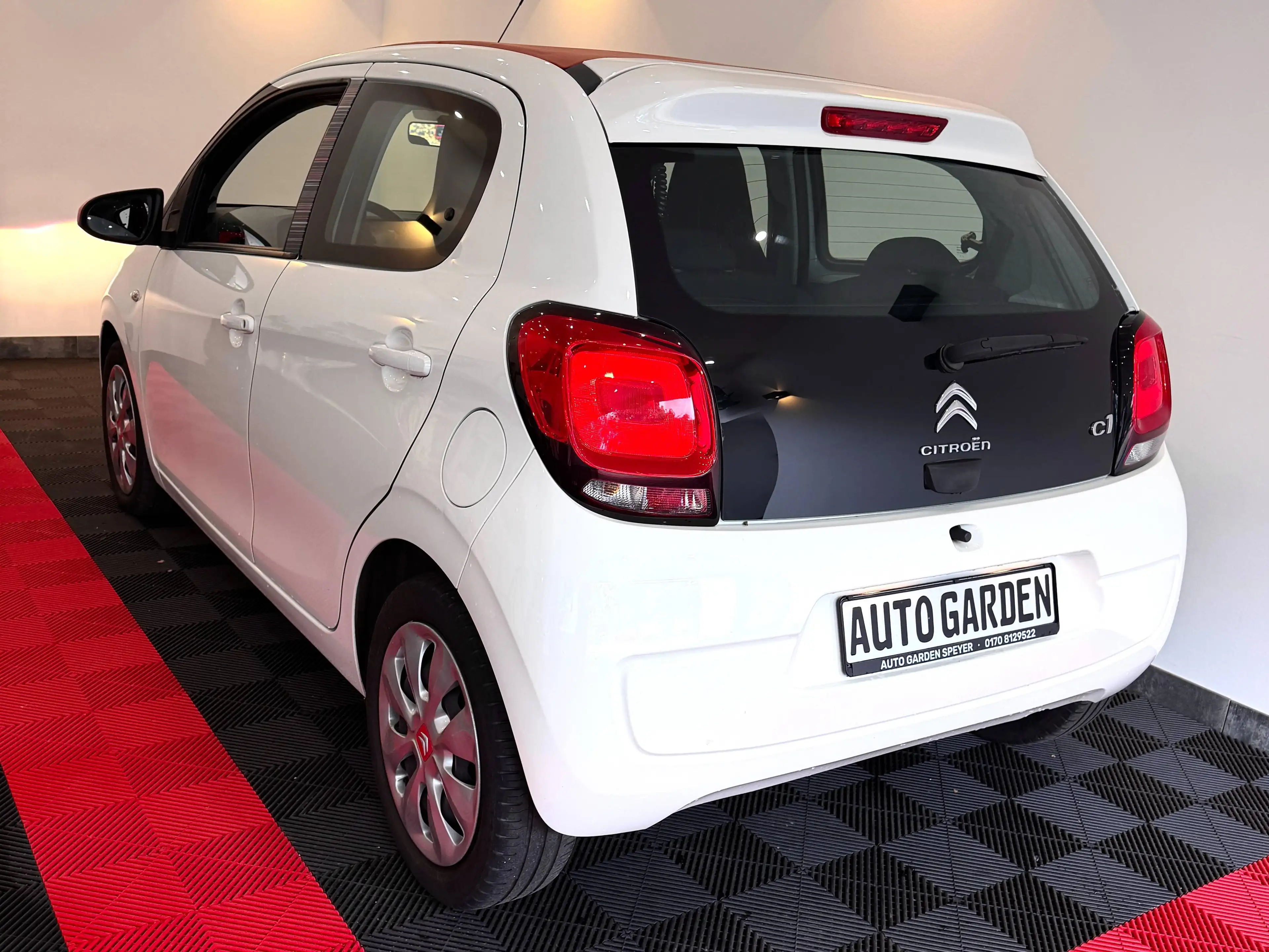 Citroen C1 Feel Edition — photo 9