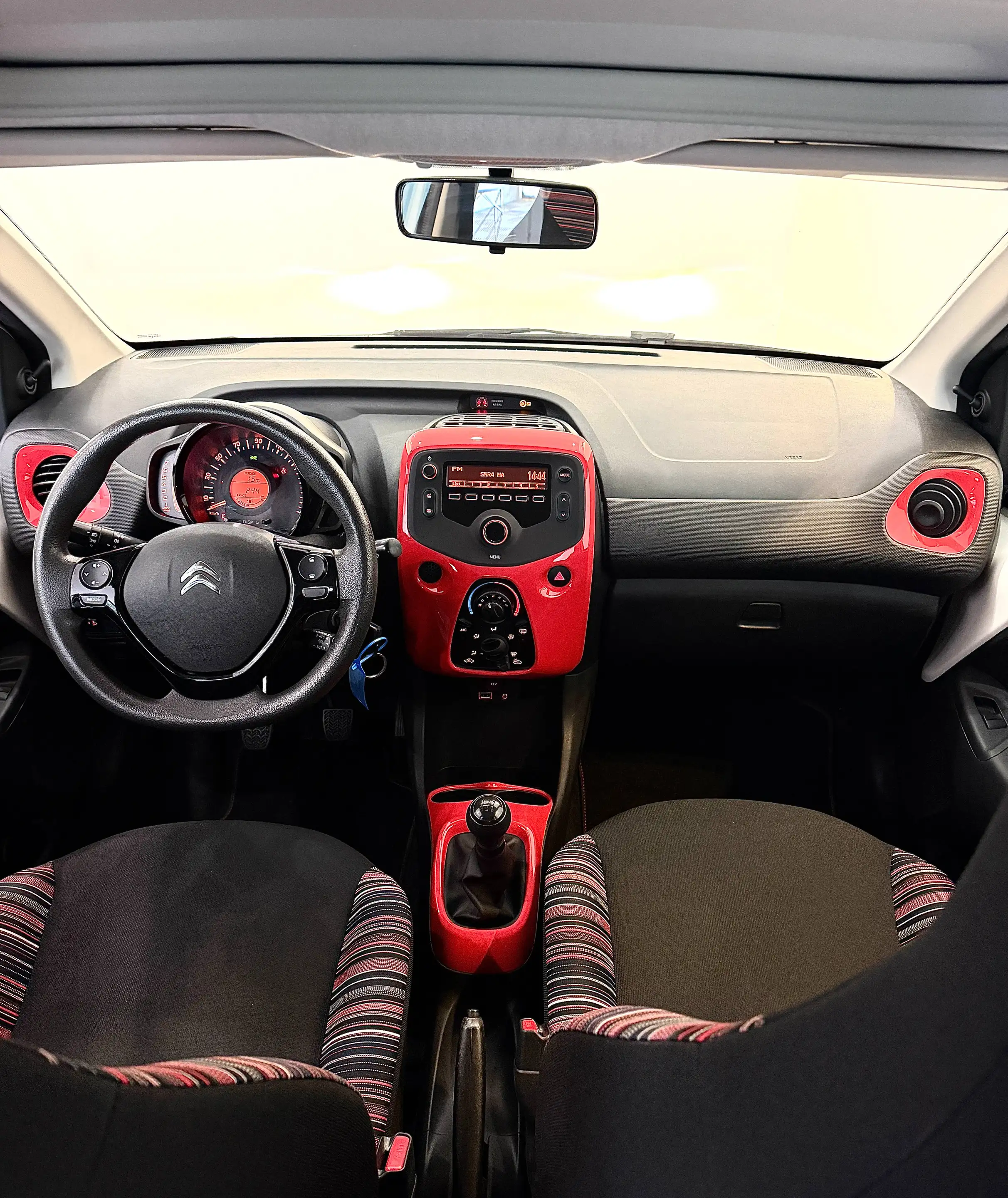 Citroen C1 Feel Edition — photo 10
