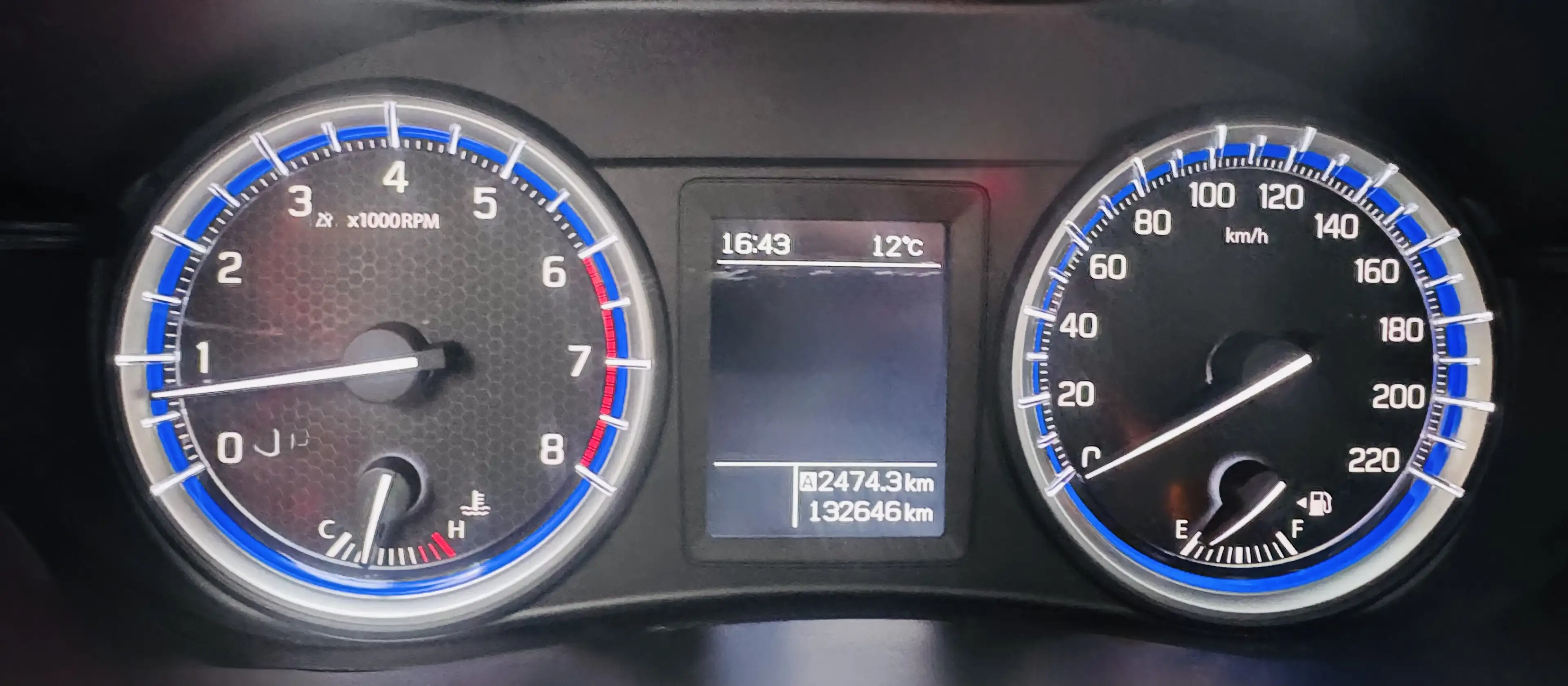 Suzuki SX4 SX4 S-CROSS // TOIT OUVRANT // ECRAN // CUIR — photo 7