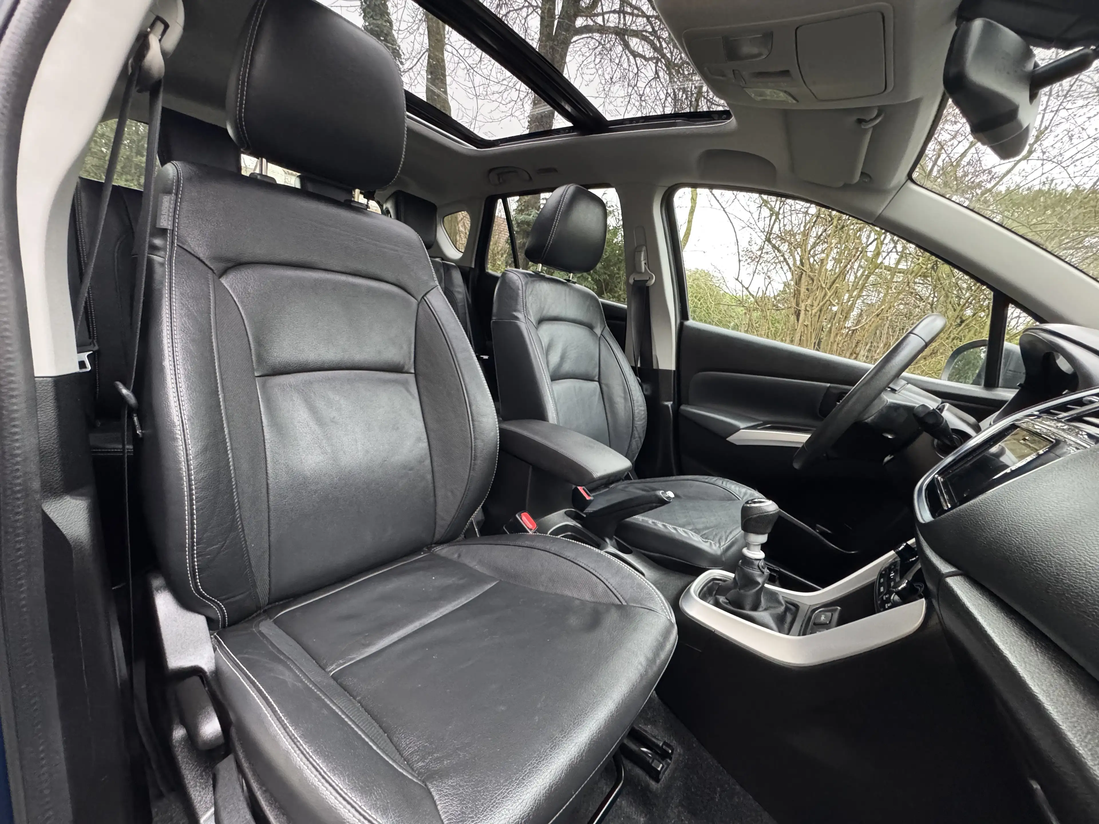 Suzuki SX4 SX4 S-CROSS // TOIT OUVRANT // ECRAN // CUIR — photo 11