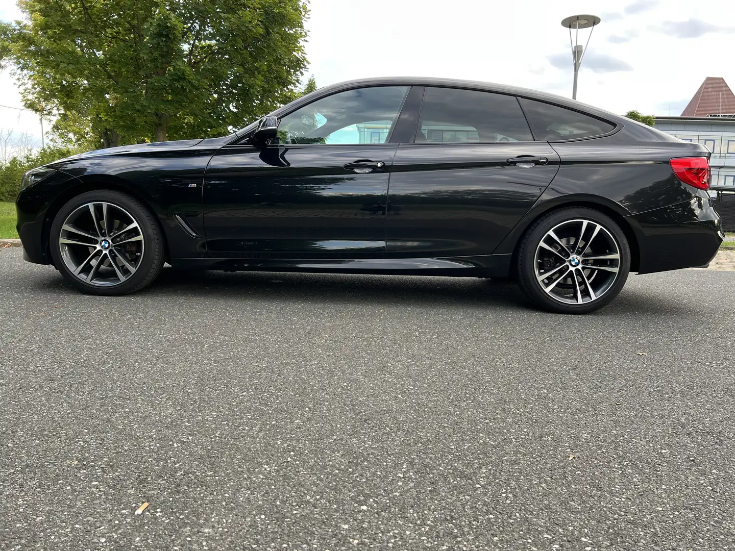 BMW 320 320d xDrive GT Aut. M Sport - 1