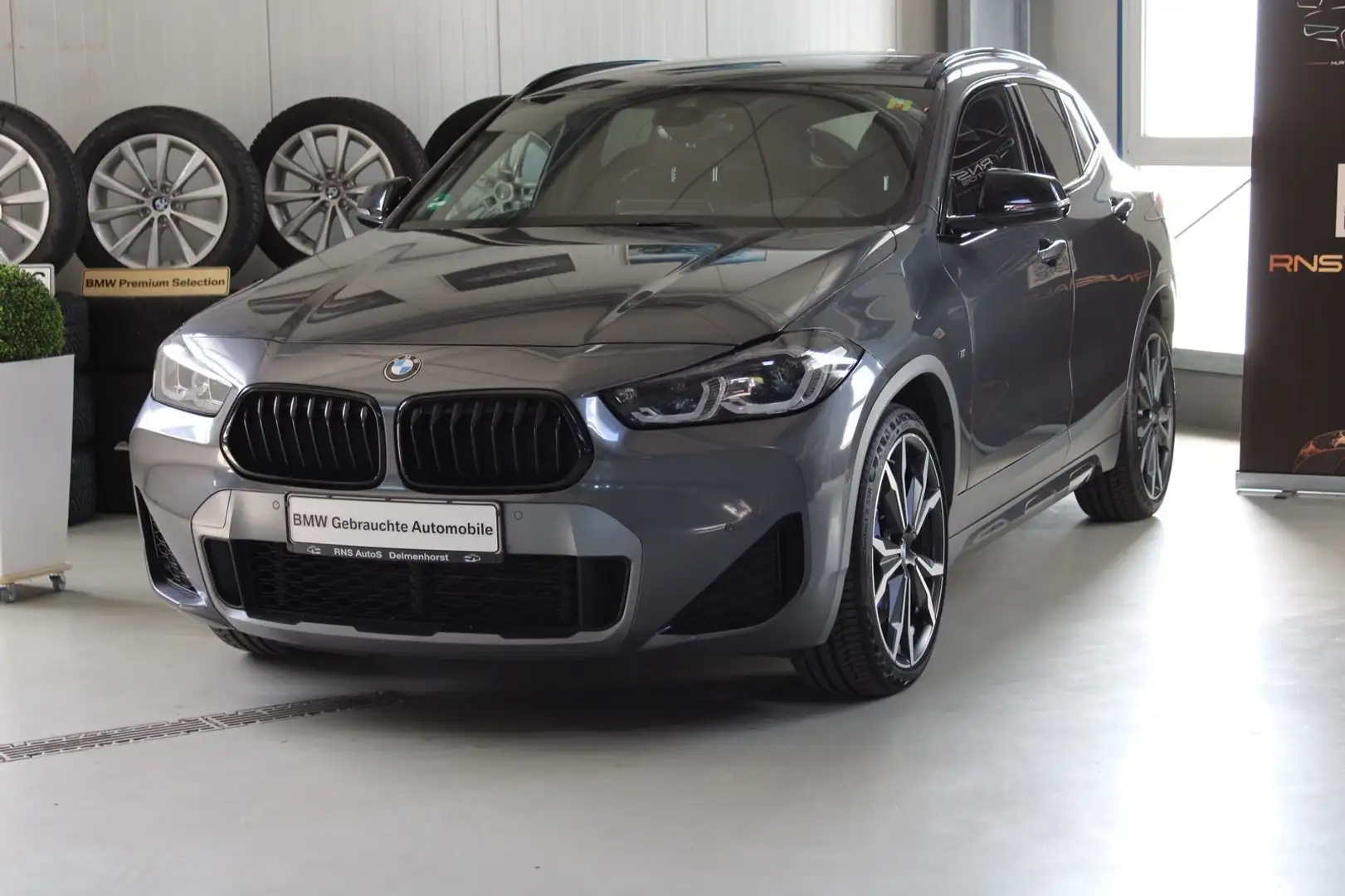 BMW X2 xDrive25d M Sport X ,HiFi,Head-Up,Kamera Grijs - 1
