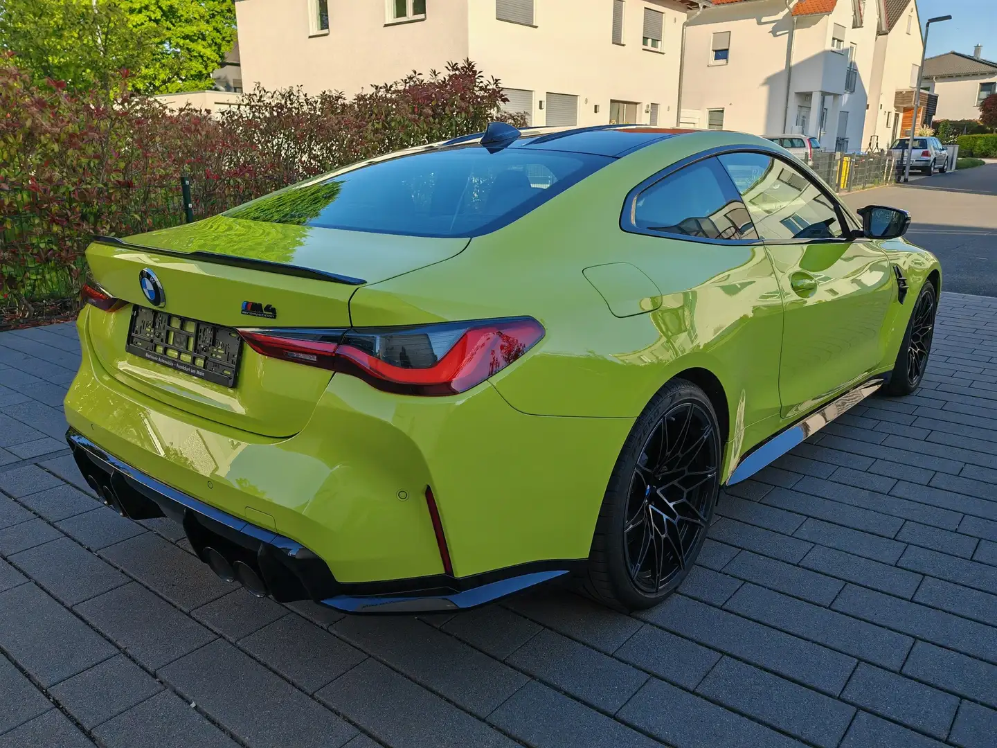 BMW M4 Competition Sao Paolo gelb/Laserlicht Jaune - 1