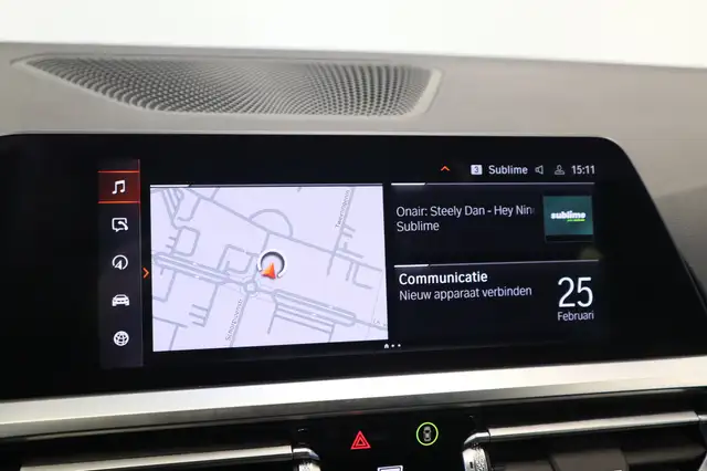 BMW 3 Series view 14