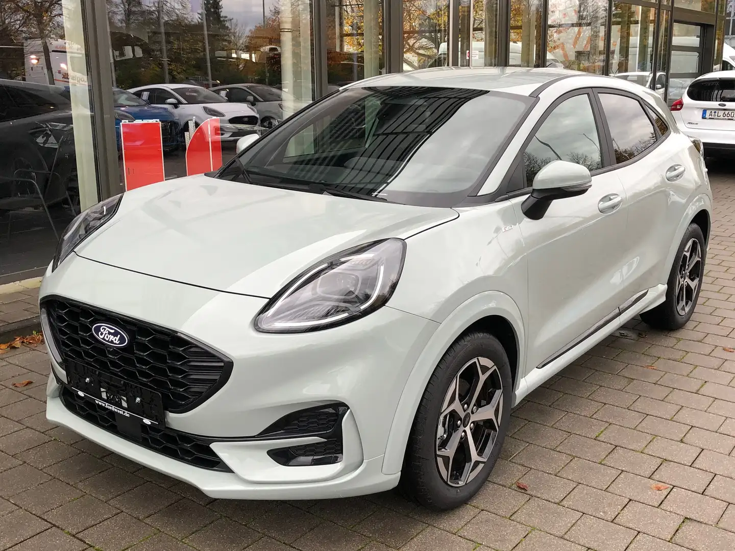 Ford Puma 741 Puma 1.0 EcoBoost Hybrid MHEV Autom. ST-Line Gris - 2