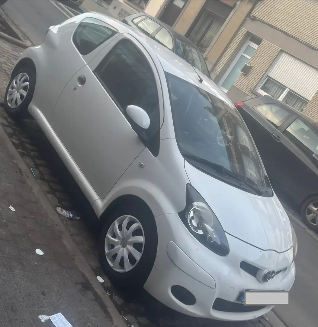Toyota Aygo Aygo 1.0i VVT-i Toronto MMT Blanc - 1