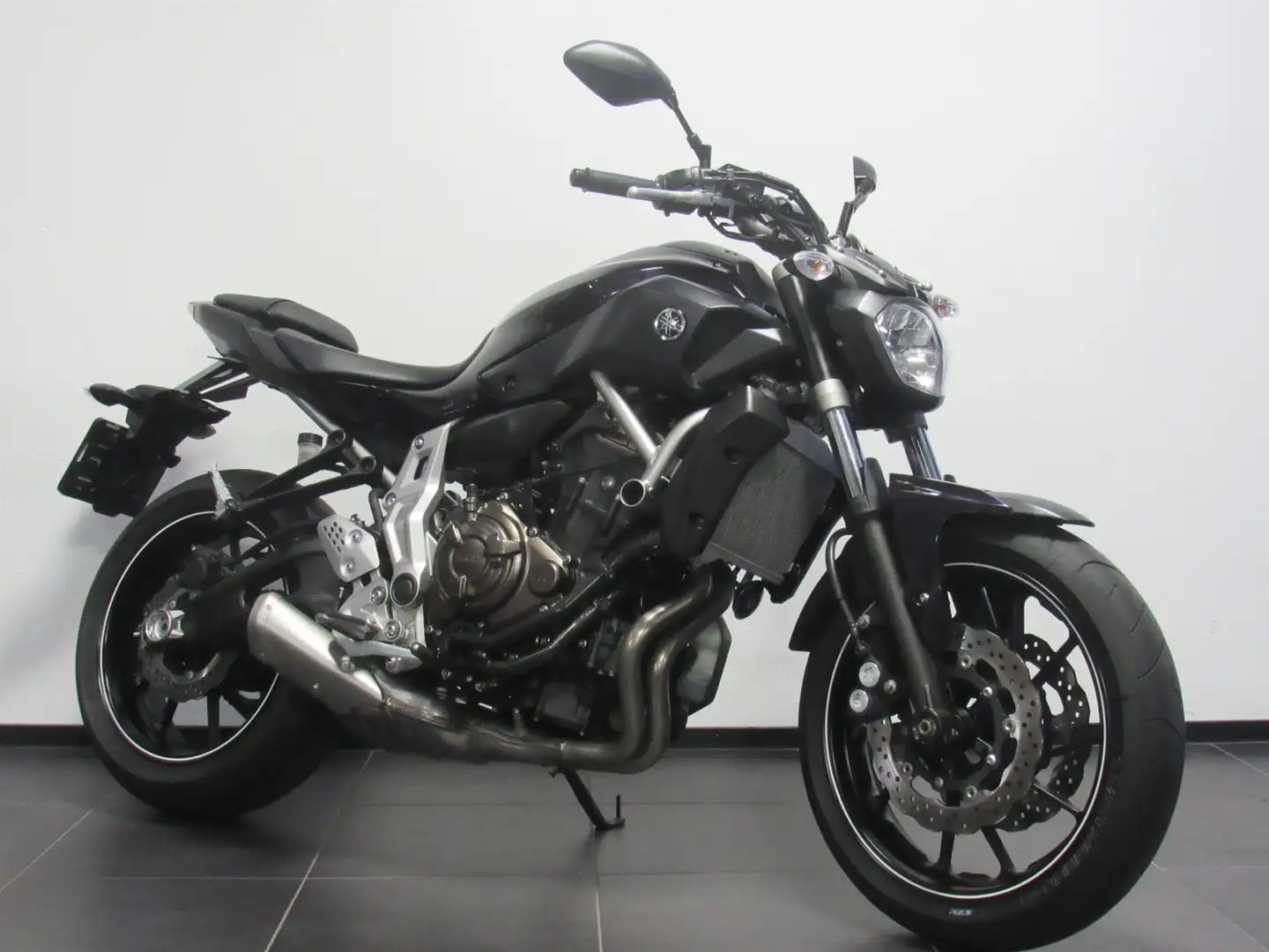 Yamaha MT-07 Paars - 2