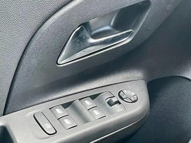 Opel Corsa view 14