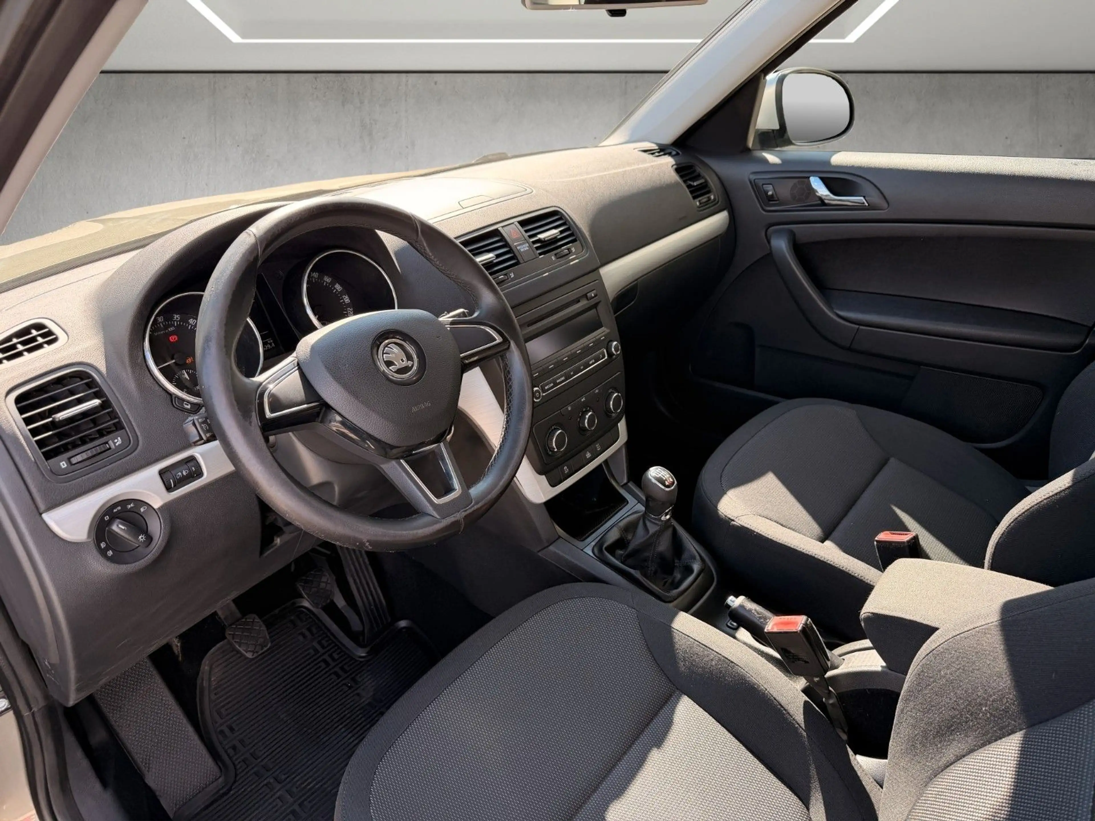 Skoda Yeti 2,0 TDI Ambition Outdoor 4x4*Klima*1.Hand — photo 7