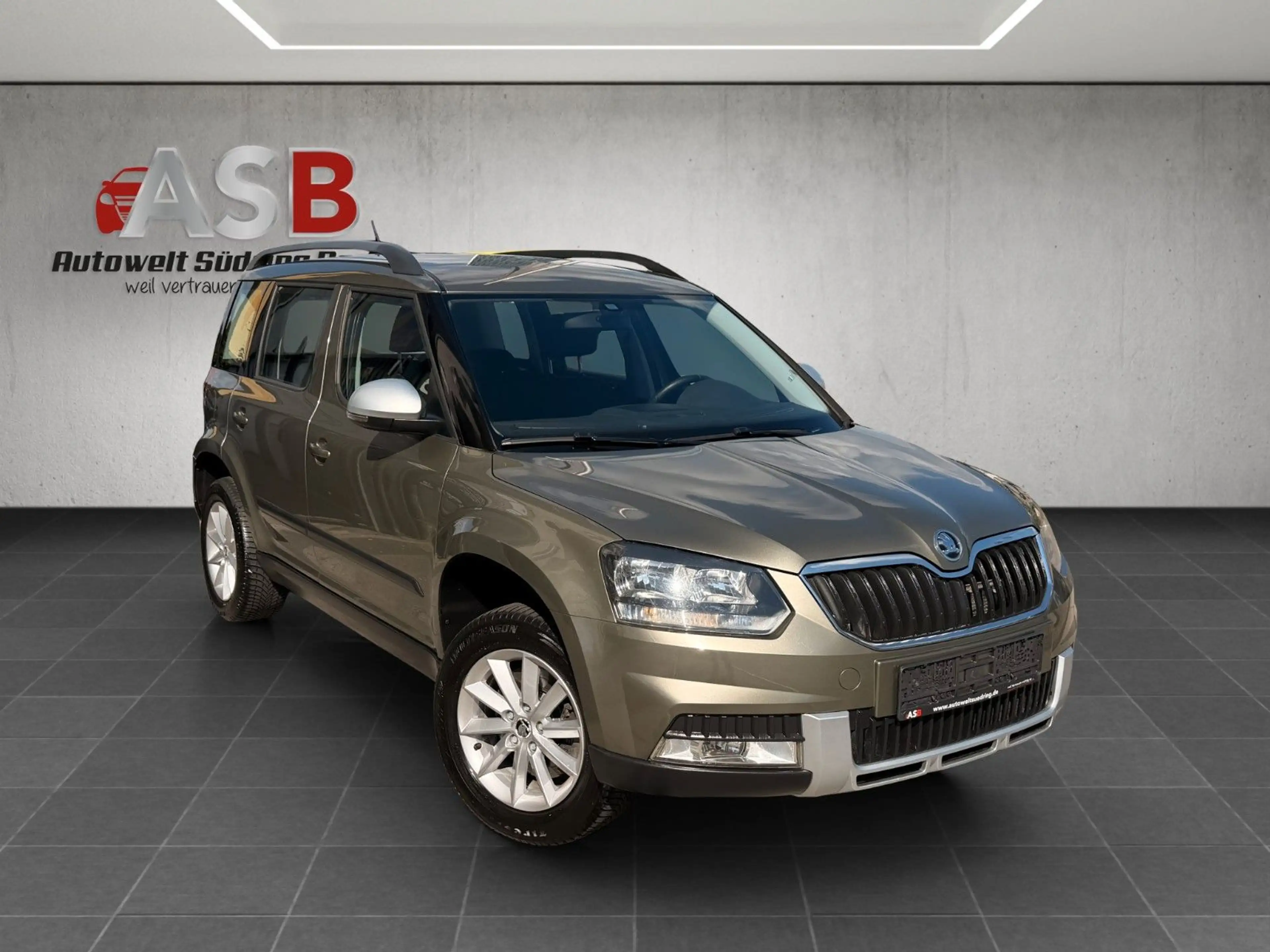 Skoda Yeti 2,0 TDI Ambition Outdoor 4x4*Klima*1.Hand — photo 3