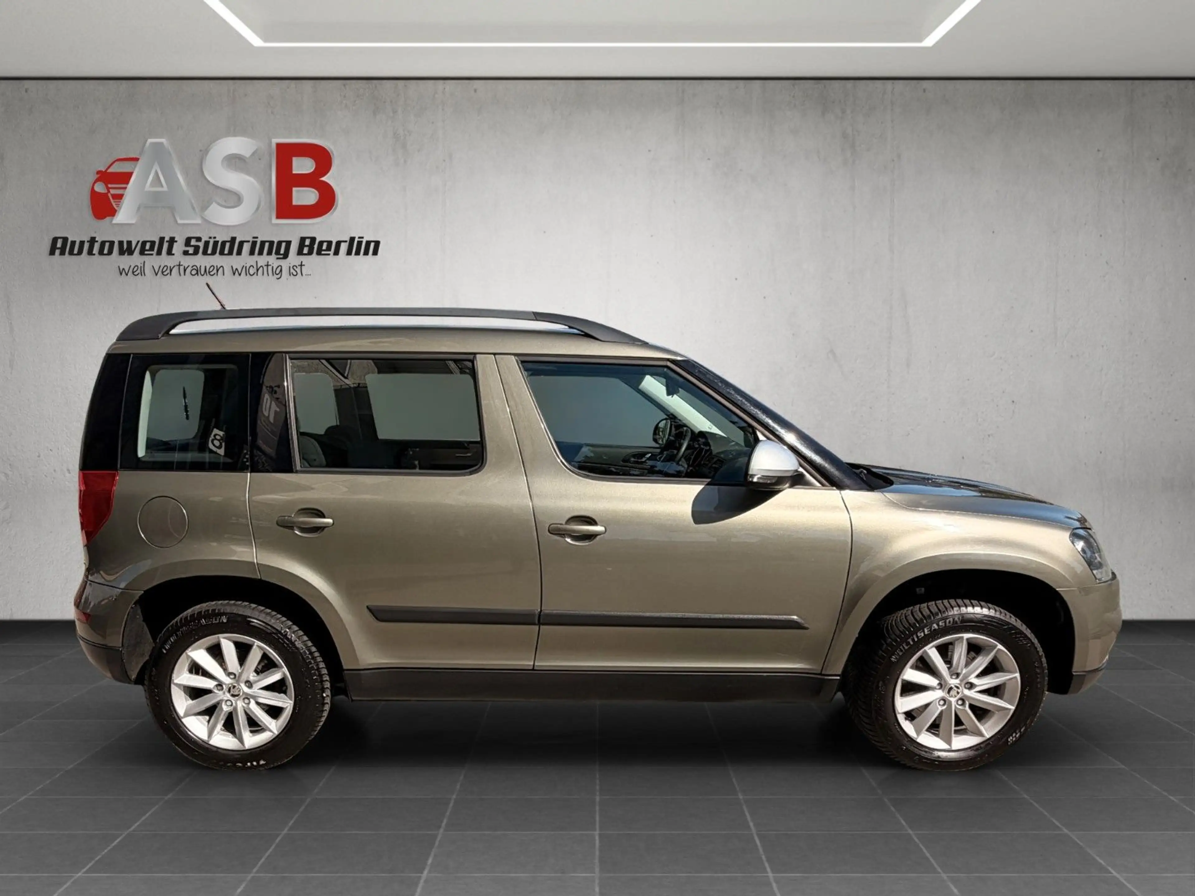 Skoda Yeti 2,0 TDI Ambition Outdoor 4x4*Klima*1.Hand — photo 14