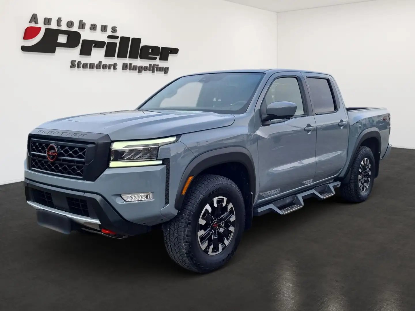Nissan Frontier 3.8 Pro4X Crew Cab/AHK/Leder/LED/Apple Gri - 1
