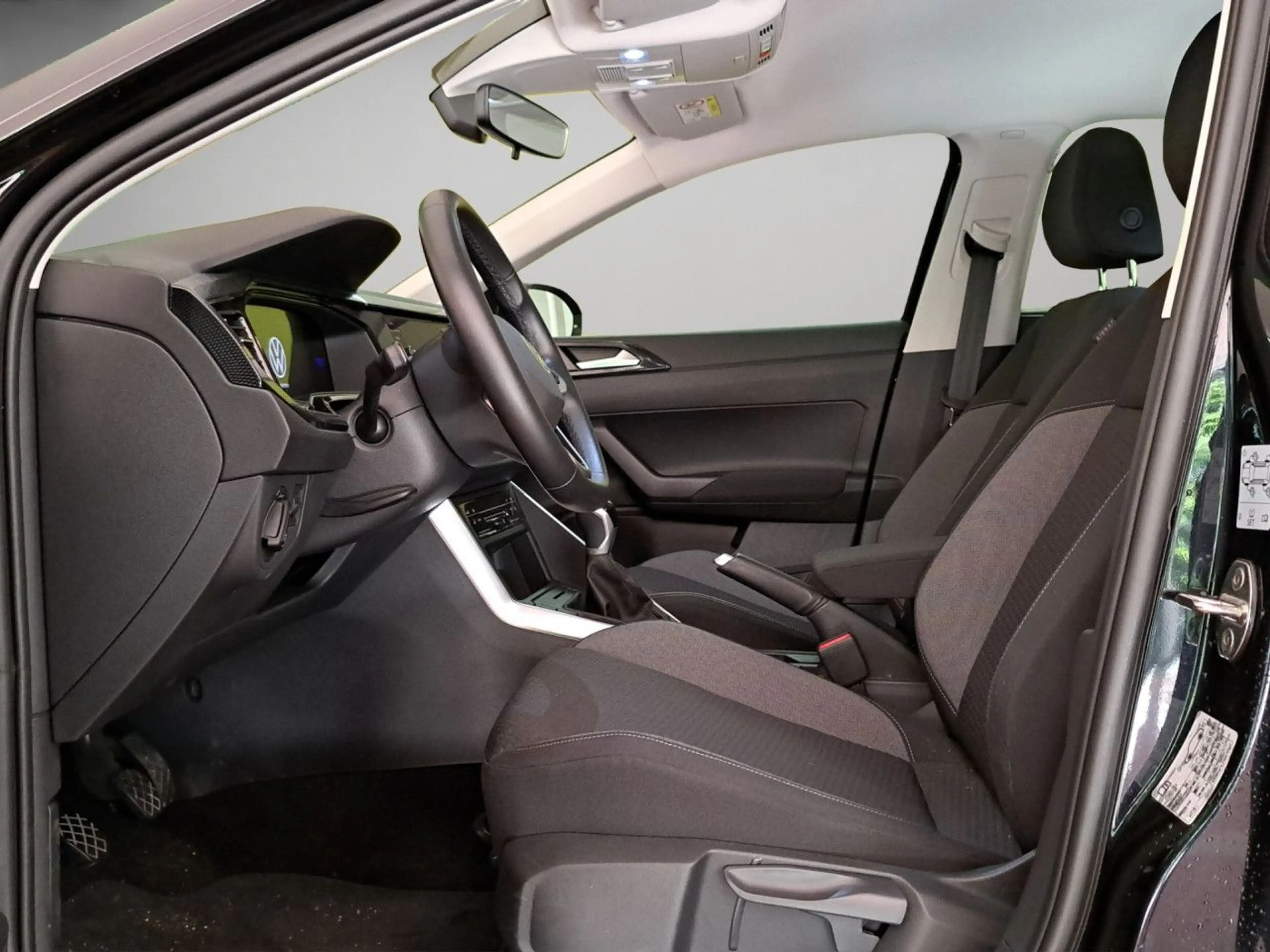 Volkswagen Taigo Life 1.0l TSI Bluetooth Navi LED Klima — photo 7
