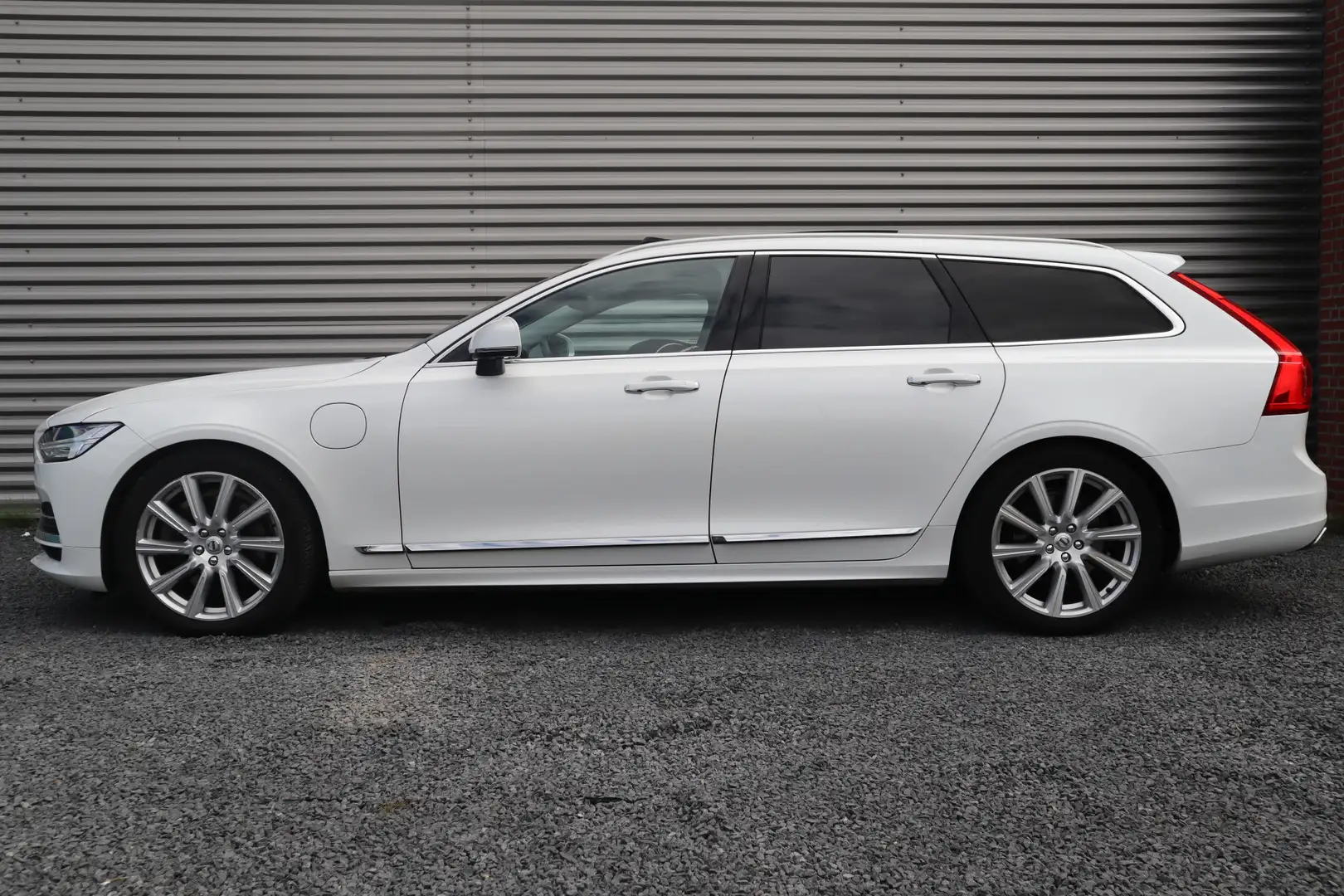 Volvo V90 2.0 T8 AWD Inscription Panorama / Bowers & Wilkins Bianco - 2