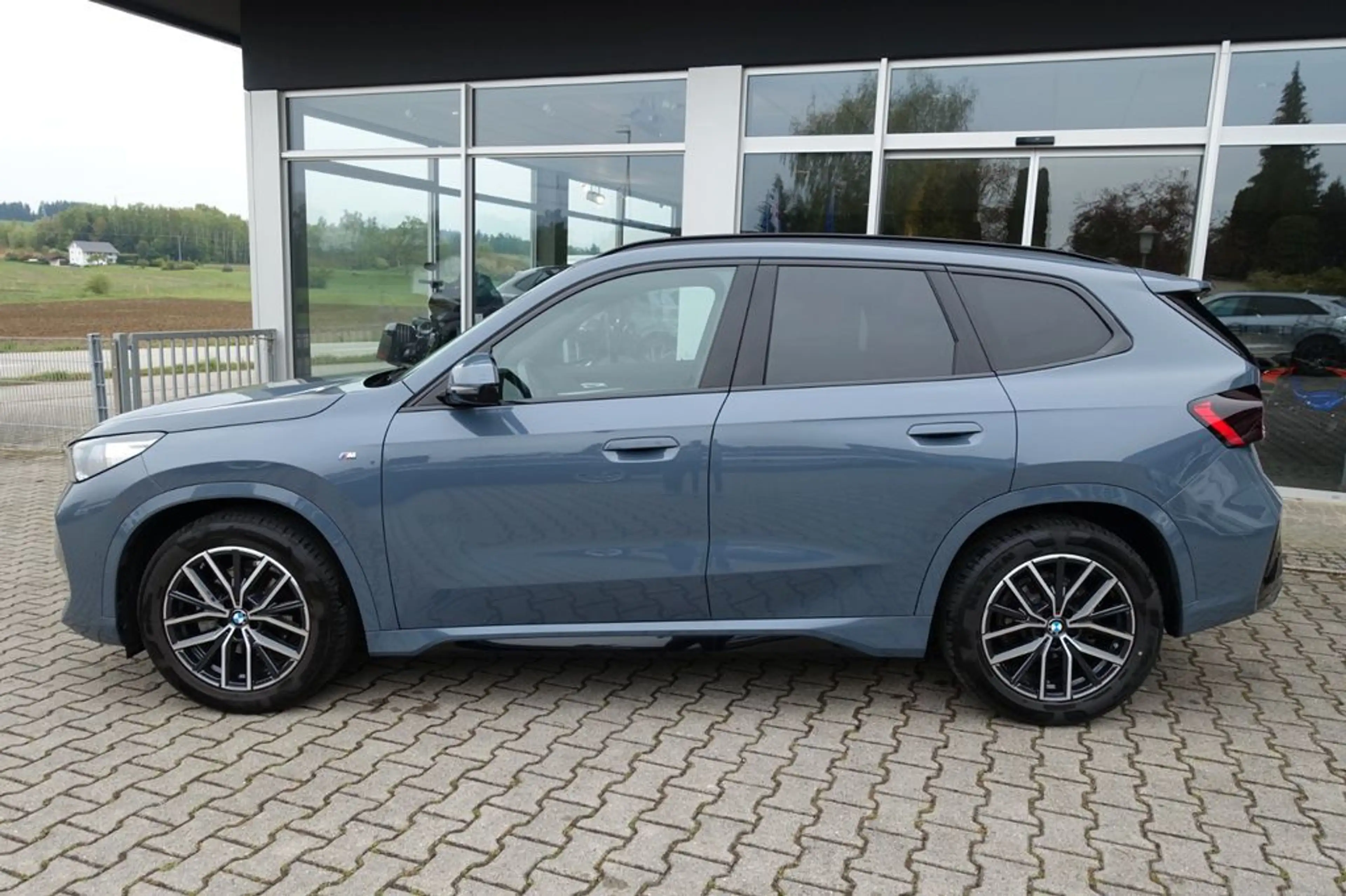 BMW X1 sDrive 18 i M Sport — photo 7