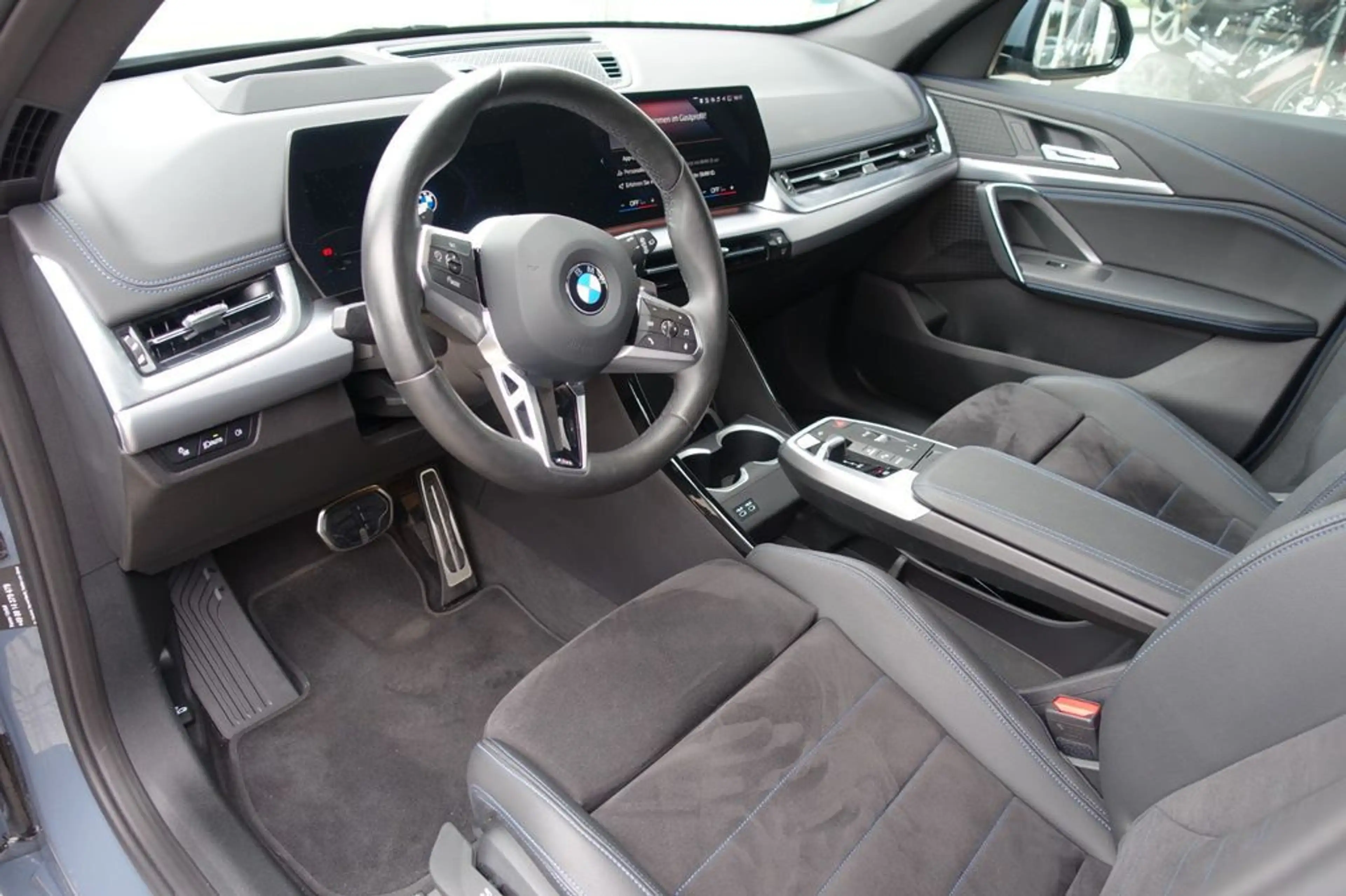 BMW X1 sDrive 18 i M Sport — photo 8