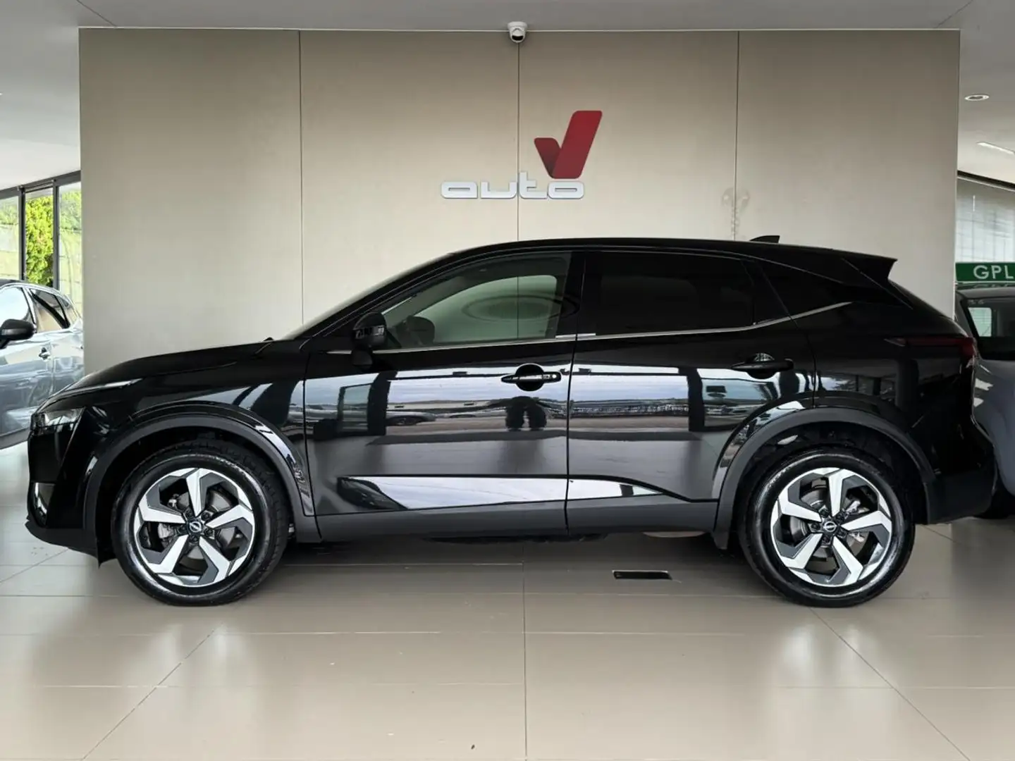 Nissan Qashqai 1.3 MHEV 158 CV Xtronic N-Connecta +TELE 360 Noir - 2
