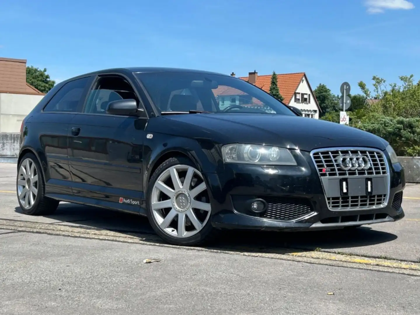 Audi S3 2.0 TFSI quattro 6-Gang Чорний - 1