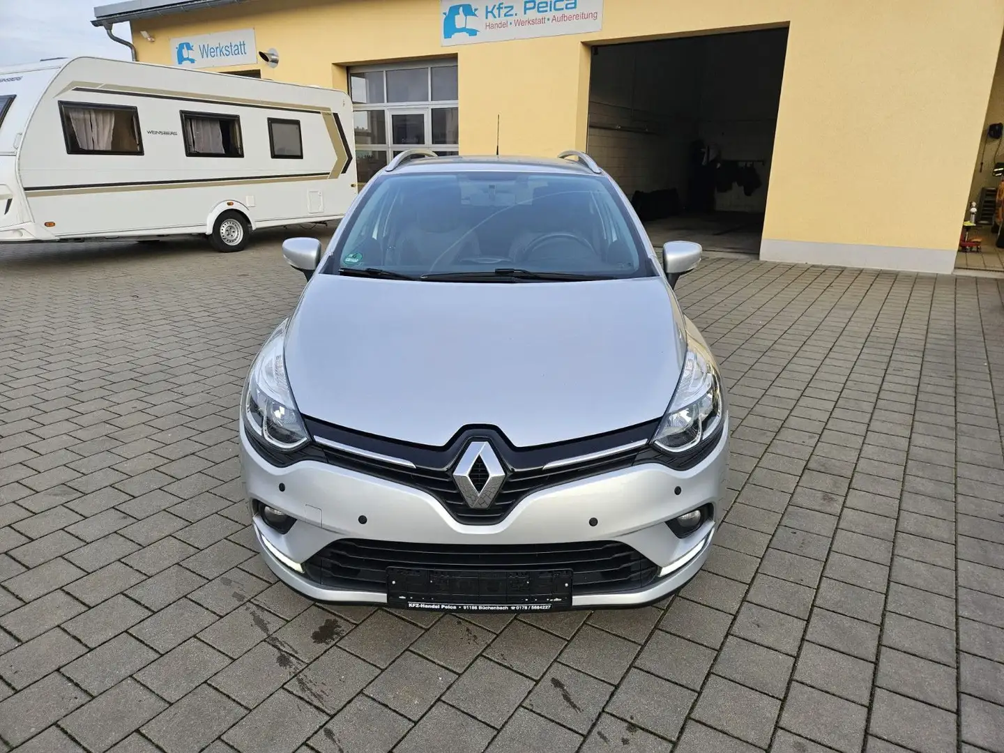 Renault Clio IV Grandtour 1,5 dci*Navi*PDC*HU/AU neu* Grau - 2