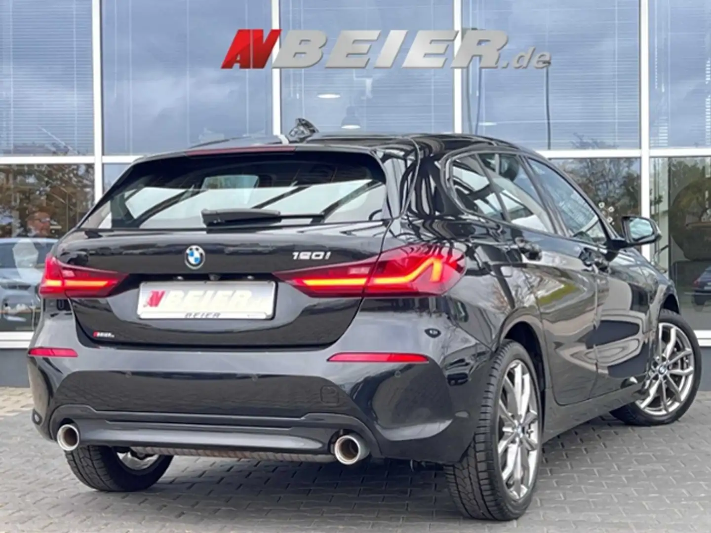 BMW 120 i Sport Line HiFiPark-Assi Lenkradheiz.el.Heckkl. Noir - 2